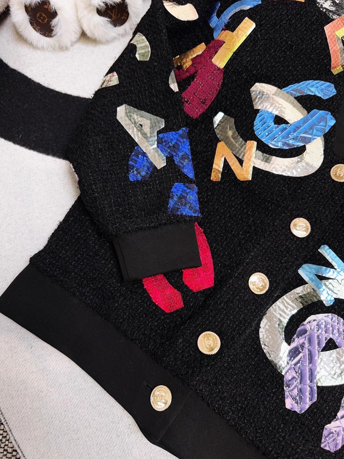 Chanel Chanel 22A Colorful CC Logo Wool Jacket 34/36 Size XS / US 0-2 / IT 36-38 - 3 Thumbnail