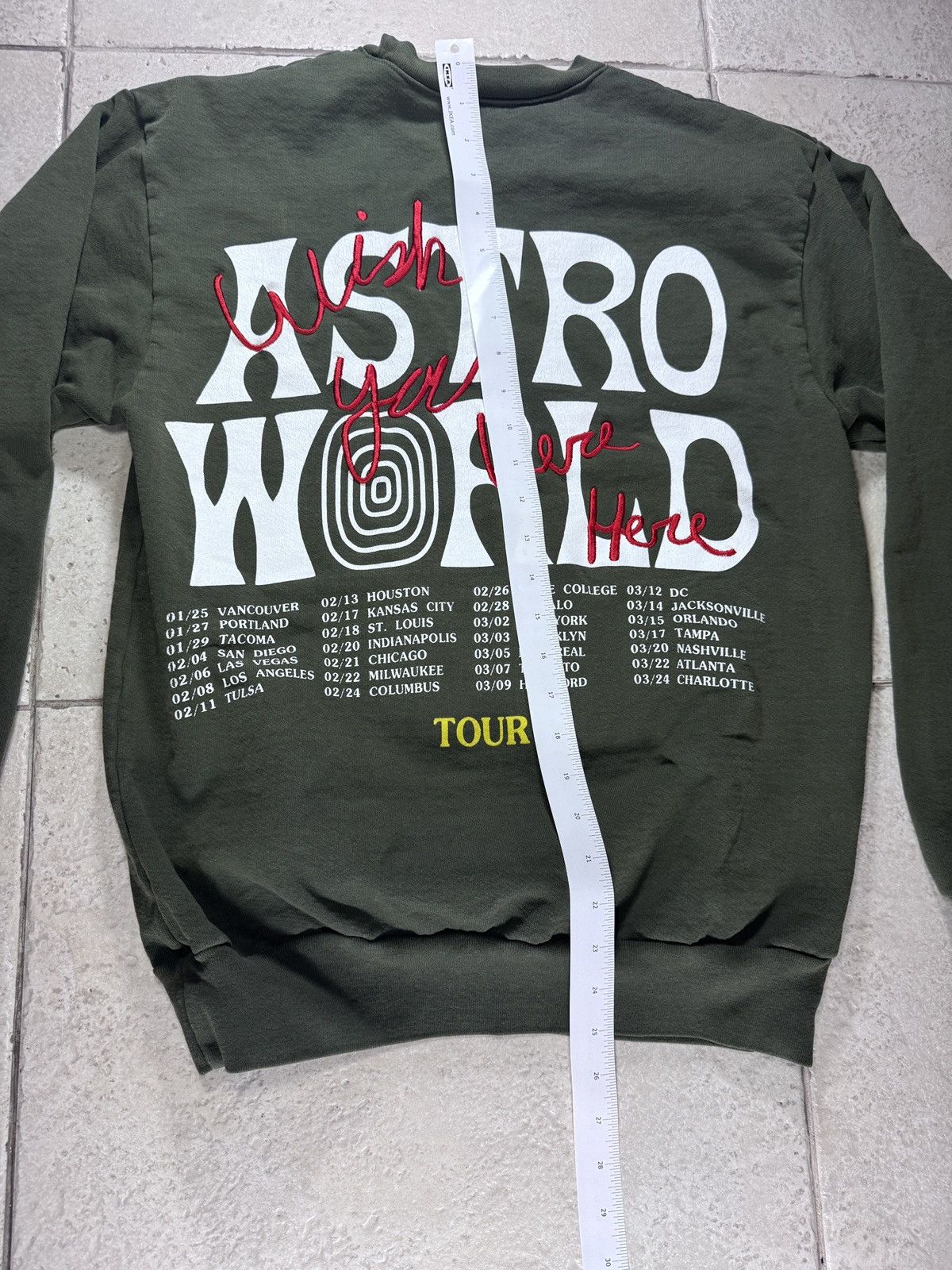 Travis Scott Travis Scott Astroworld Wish You Were Here Tour Crewneck S Size US S / EU 44-46 / 1 - 3 Thumbnail