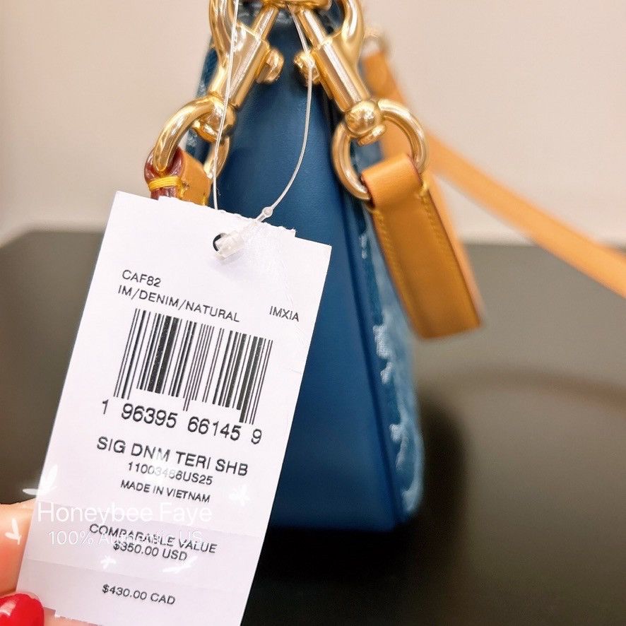 Coach NWT Coach Teri Shoulder Bag In Signature Denim CAF82 Size ONE SIZE - 5 Thumbnail