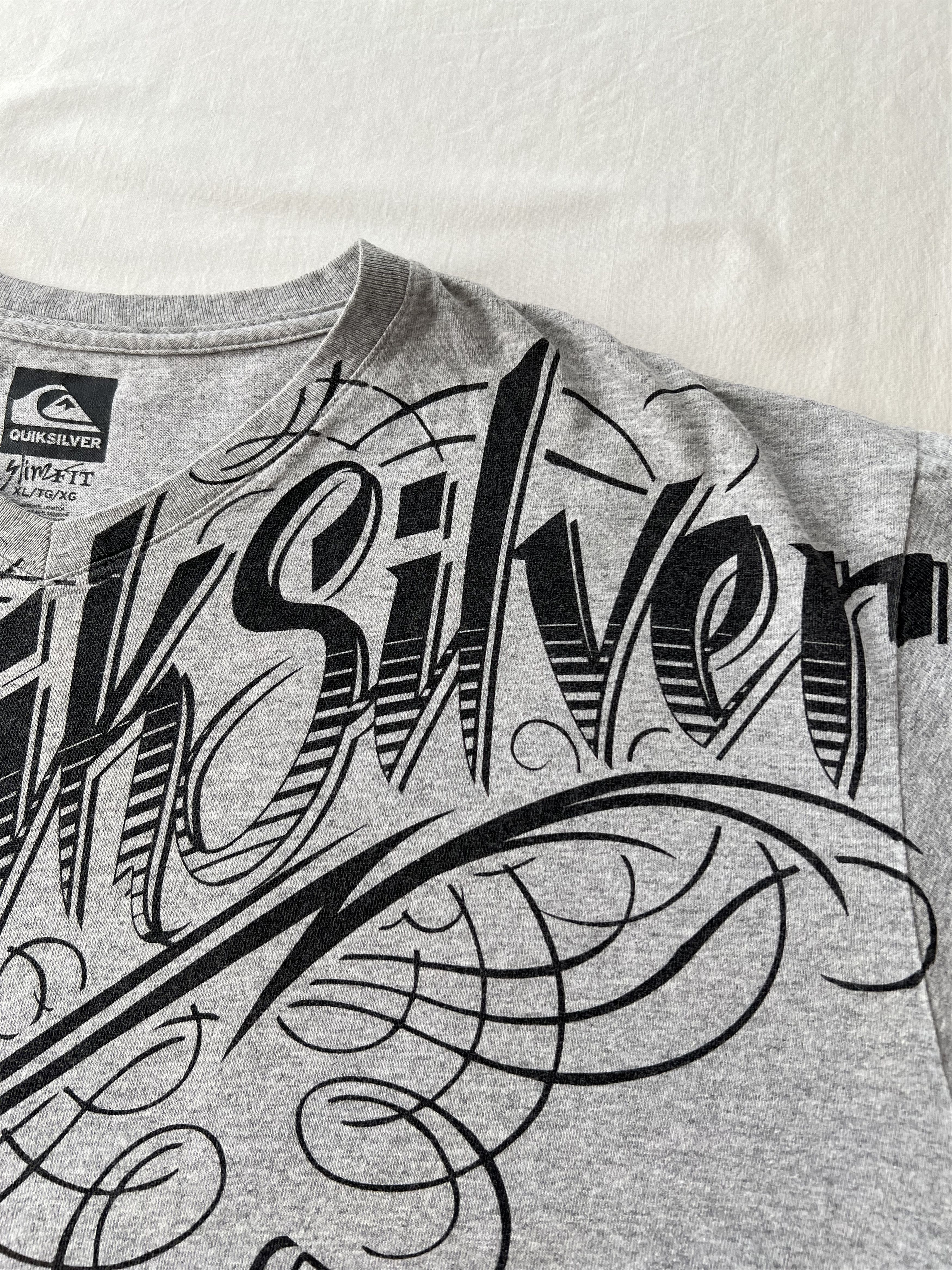 Quiksilver Vintage 2000s Quiksilver Surfing Surf Style Y2k T-shirt Size US XL / EU 56 / 4 - 5 Thumbnail