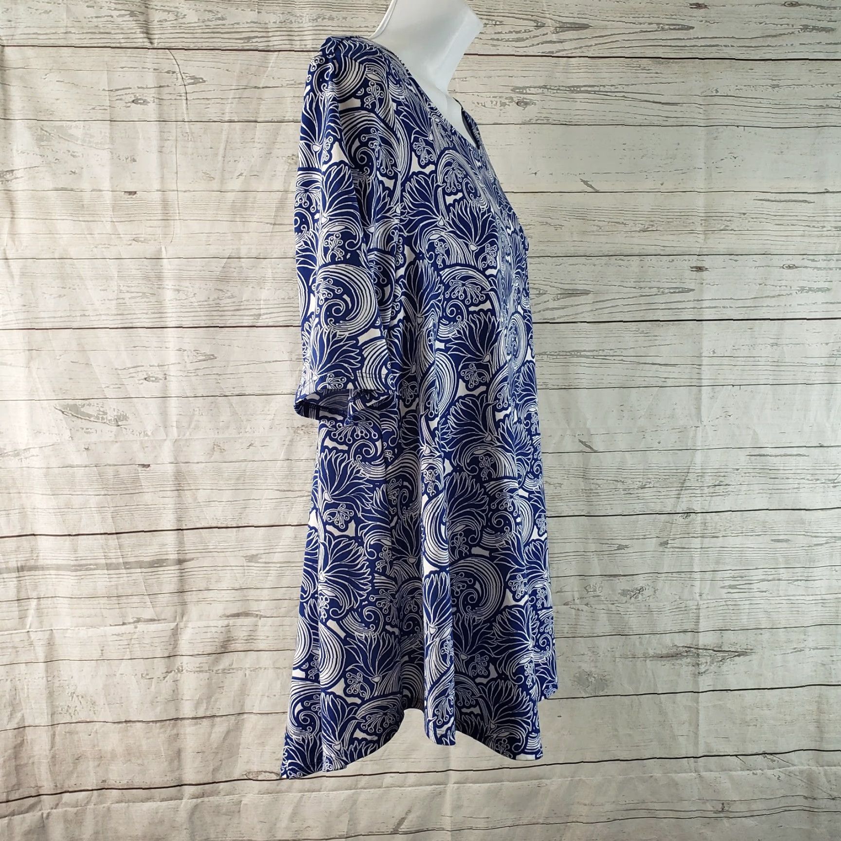 Vintage Chicos Womens Printed Top Blouse Sz M Blue White Elbow Sleeve Round Neck Pullover Size M / US 6-8 / IT 42-44 - 3 Thumbnail