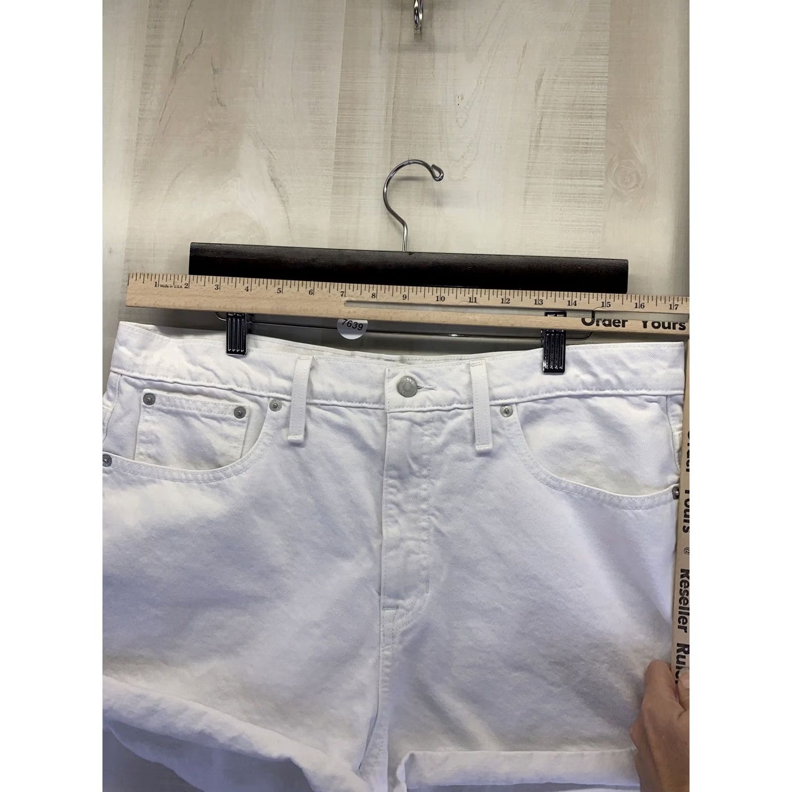 J.Crew J.CREW White Denim Cut-Off Jean Shorts Womens Size 32-7639 Cuffed Size 24" / US 00 / IT 34 - 2 Thumbnail