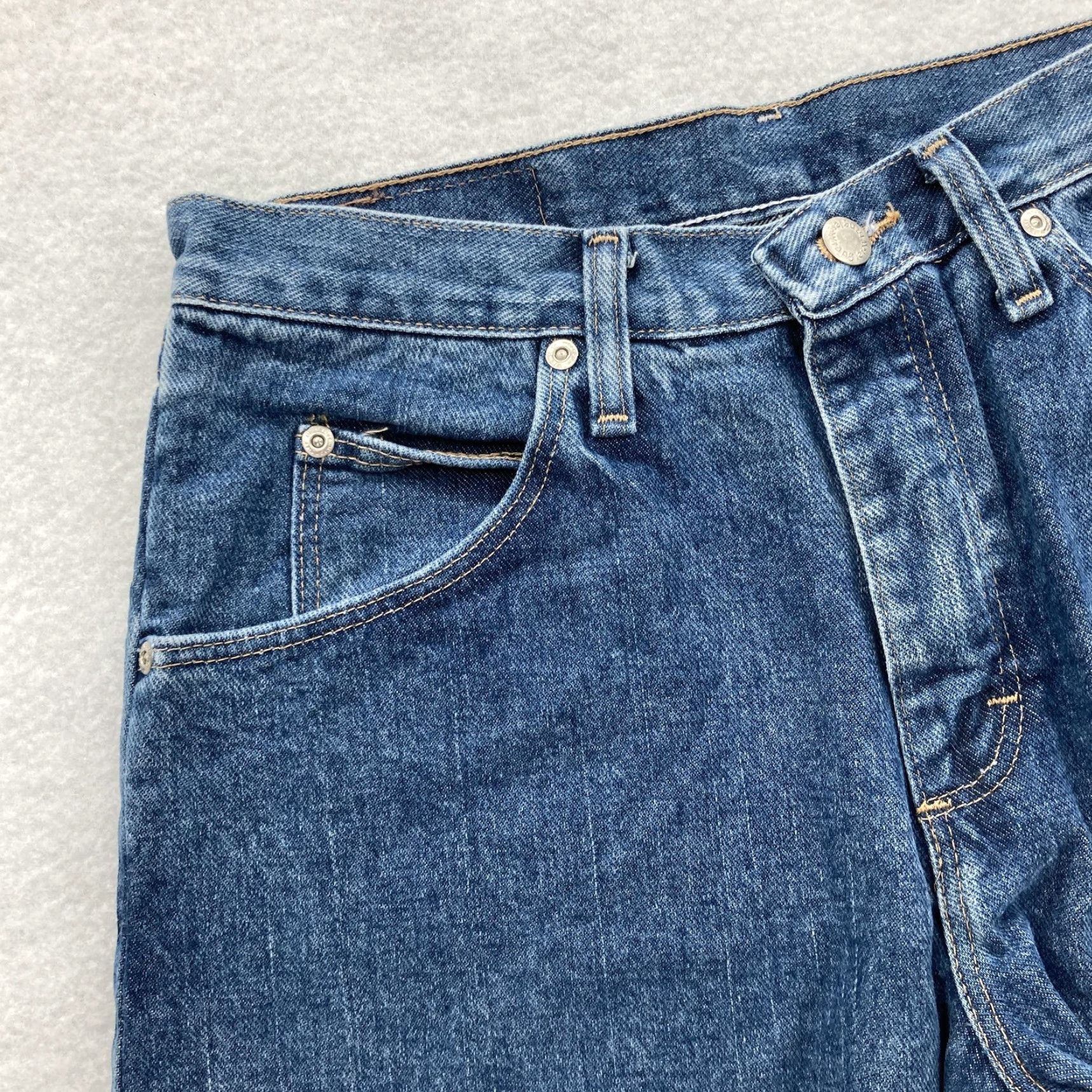 Wrangler Wrangler Jeans Mens 30x32 Blue Five Star Premium Denim Relaxed Fit Workwear NWT Size US 30 / EU 46 - 4 Thumbnail