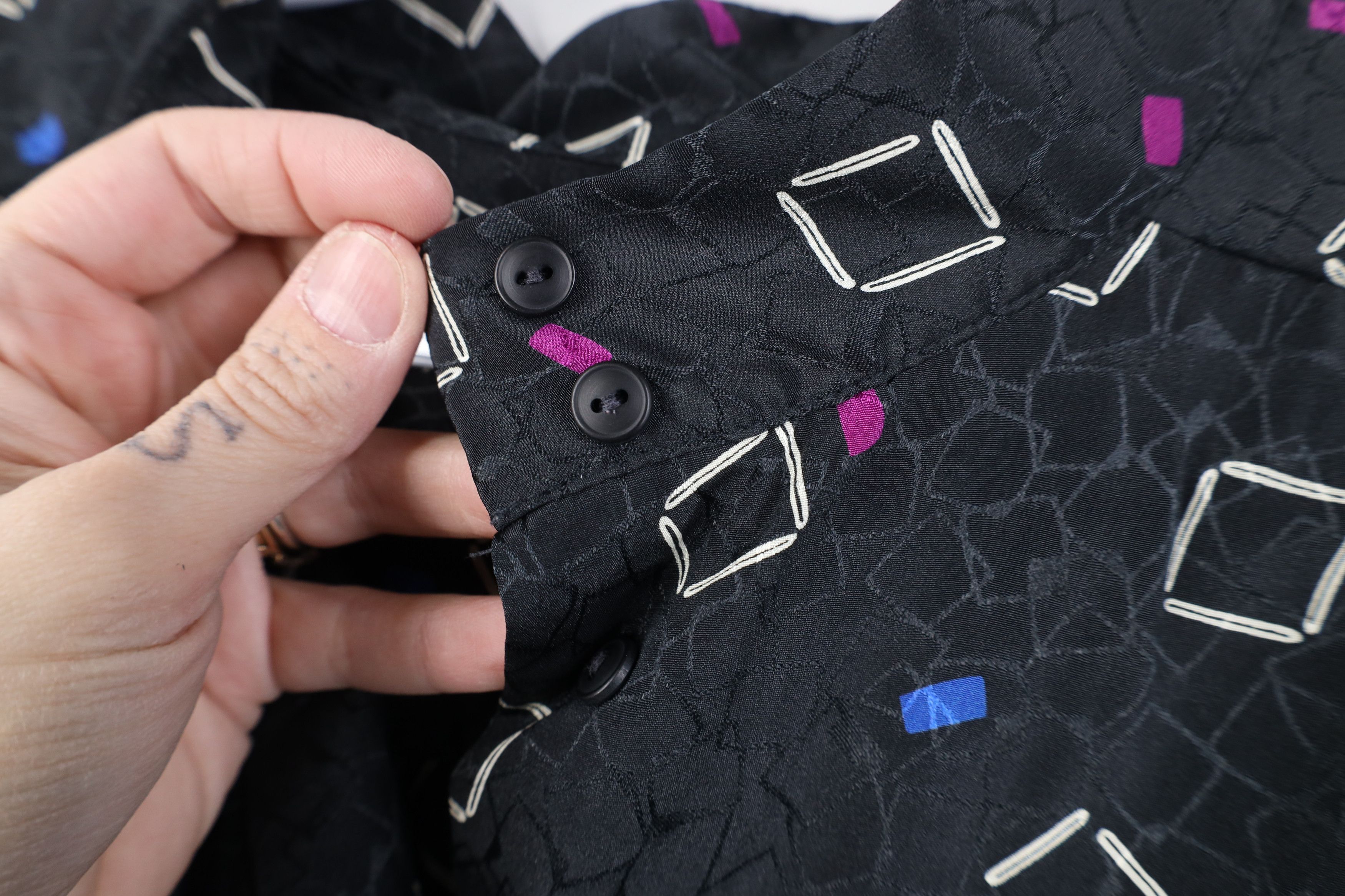 Vintage Vintage 80s 90s Streetwear Geometric Knit Button Shirt Size XXL / US 16-18 / IT 52-54 - 4 Thumbnail