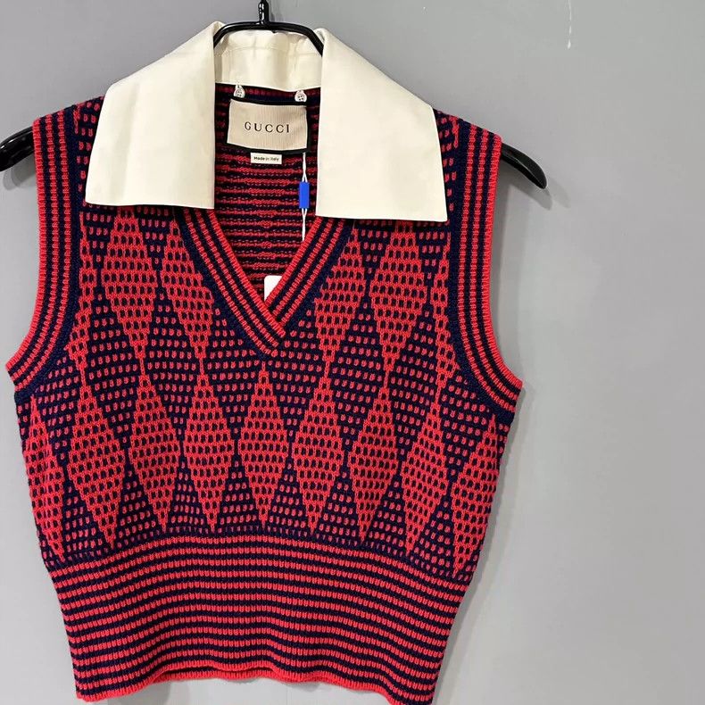 Gucci Gucci Old money style knitted vest 2502-Nextarrow Size US XS / EU 42 / 0 - 2 Thumbnail