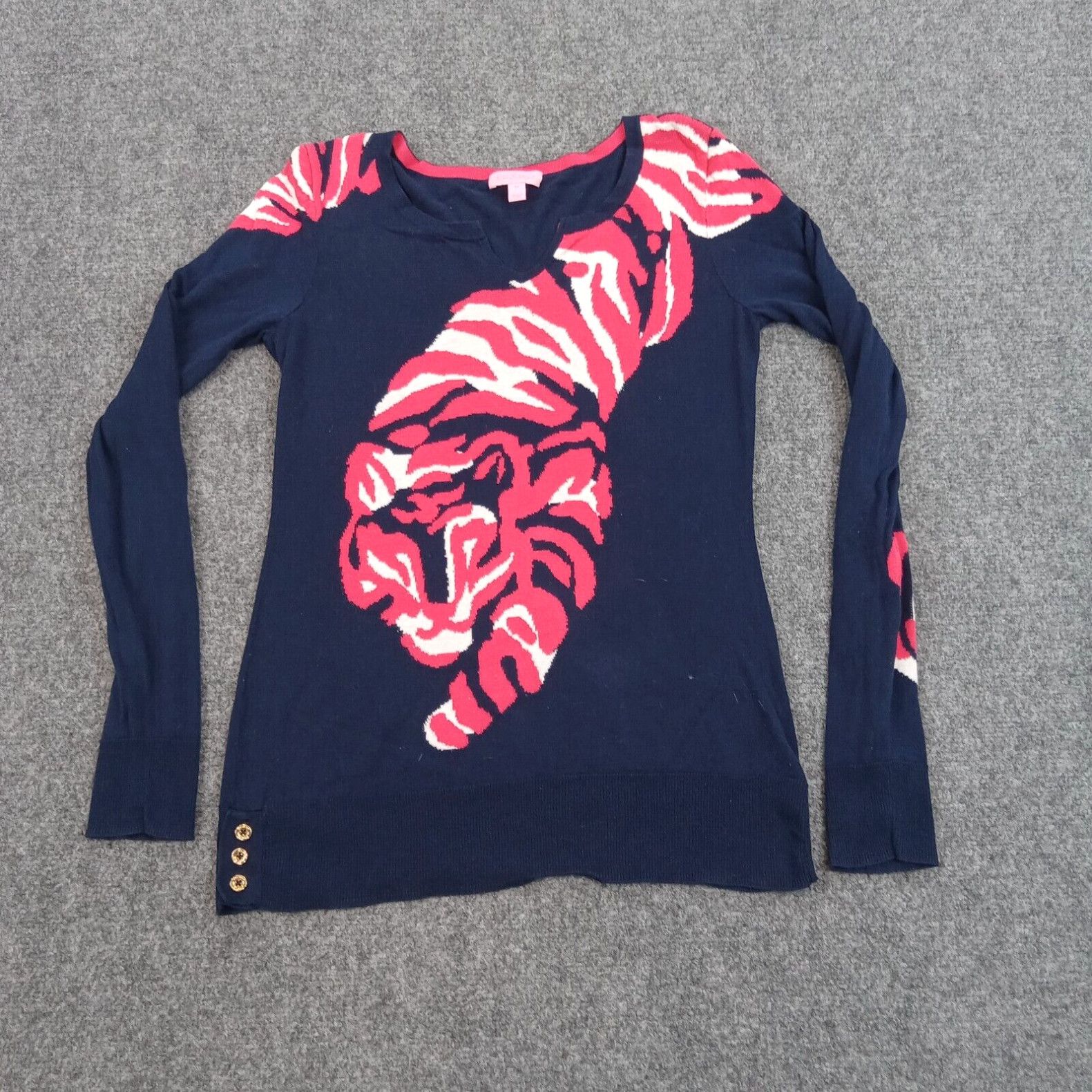 Lilly Pulitzer Lilly Pulitzer Top Womens Medium Blue Pink Tiger V-Neck Long Sleeve Buttons Size M / US 6-8 / IT 42-44 - 1 Preview