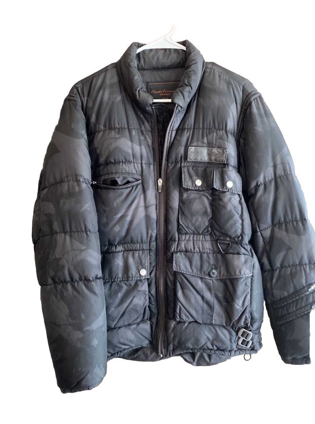 Jun Takahashi × Undercover AWO3 "Paper Doll" Rottweiler Camo Catalogue Cargo Puffer Size US M / EU 48-50 / 2 - 1 Thumbnail