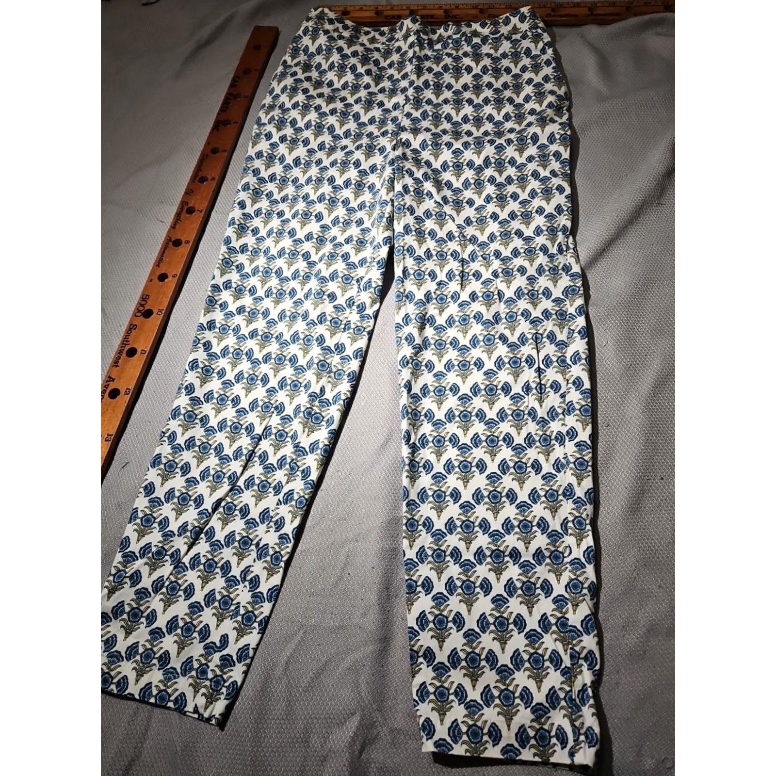 Boden Boden Pants Womens Sz 8 White Blue Floral Pull On Elastic Waist Allover Print Cropped Regular Inseam 25.5 in Buttons Not Applicable Size 30" / US 8 / IT 44 - 5 Thumbnail
