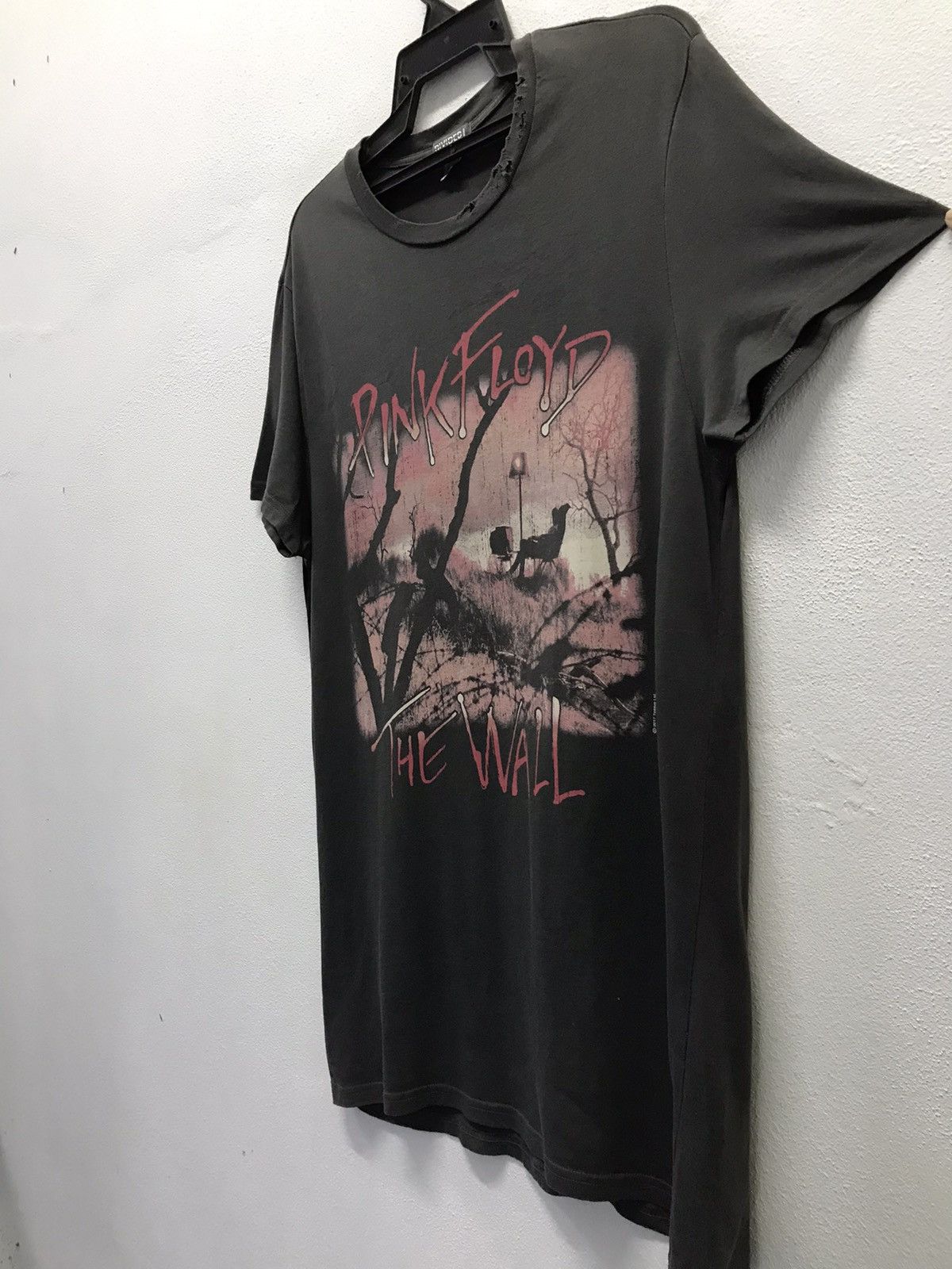 Band Tees Vintage H&M Pink Floyd The Wall Shirt Size US M / EU 48-50 / 2 - 6 Thumbnail