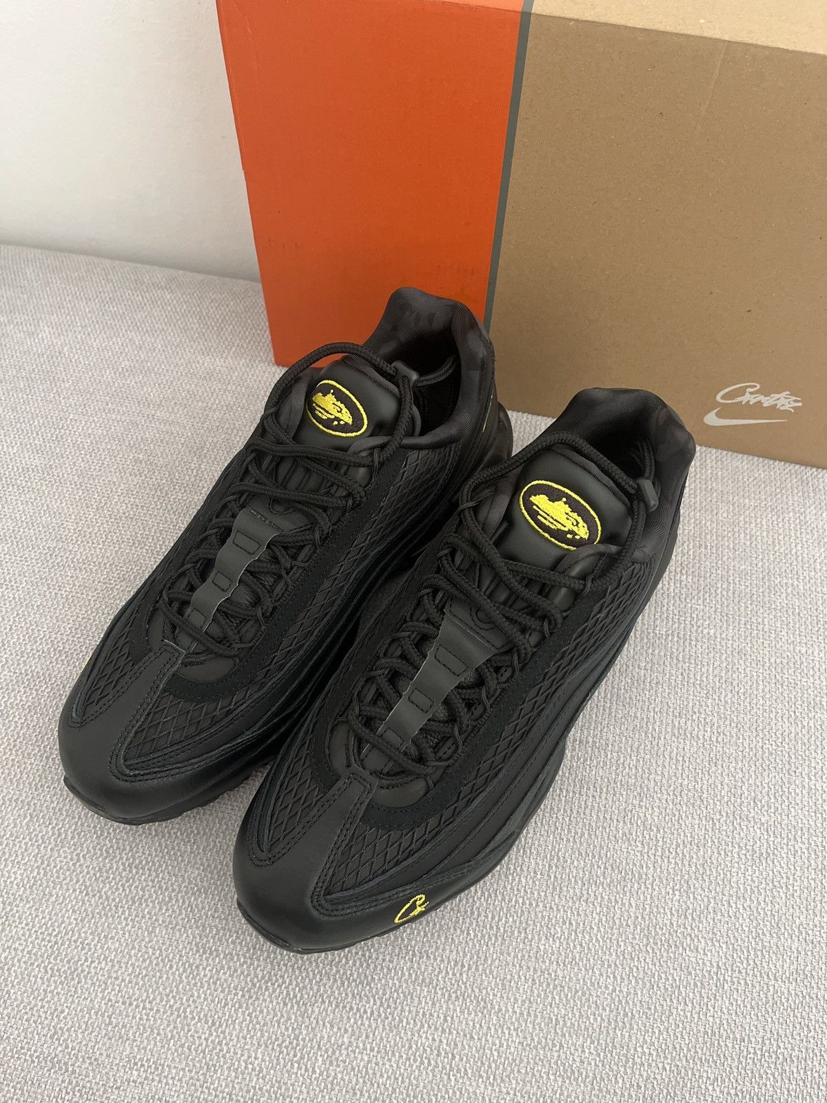 Corteiz × Nike Nike Air Max 95 Corteiz “Honey Blacks” Size US 10 / EU 43 - 3 Thumbnail