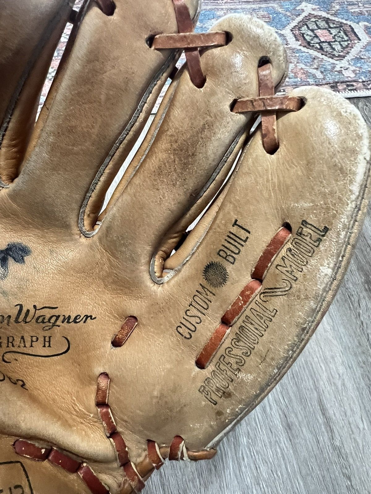 Vintage Vintage Baseball Glove Leon Wagner Made in Japan Size ONE SIZE - 4 Thumbnail