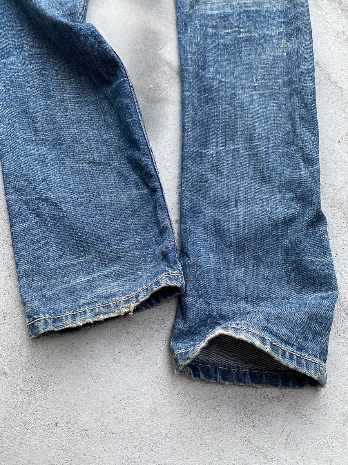 Robins Jeans ROBINS JEAN COMPARED TO WHO SKULL STUDDED JEANS Size US 29 - 7 Thumbnail
