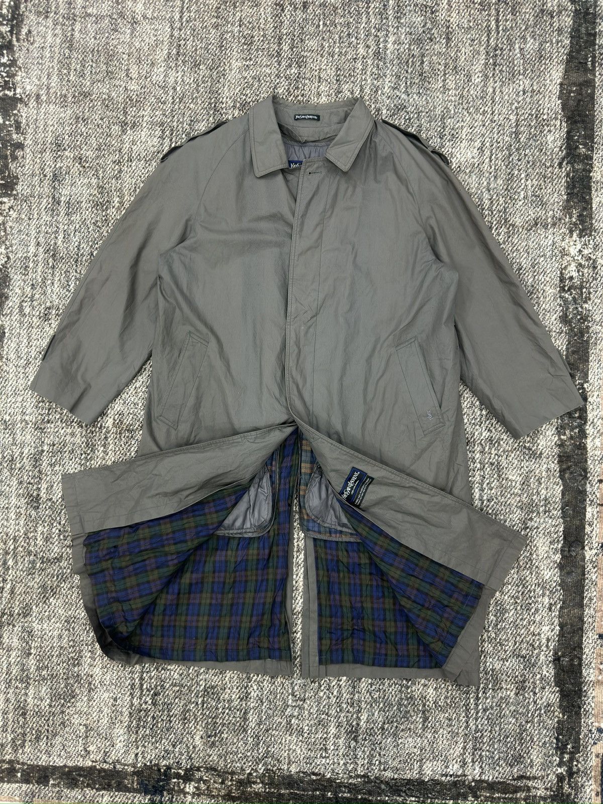Yves Saint Laurent Yves Saint Laurent Pour Homme Olive Light Trench Coat Size US L / EU 52-54 / 3 - 4 Thumbnail
