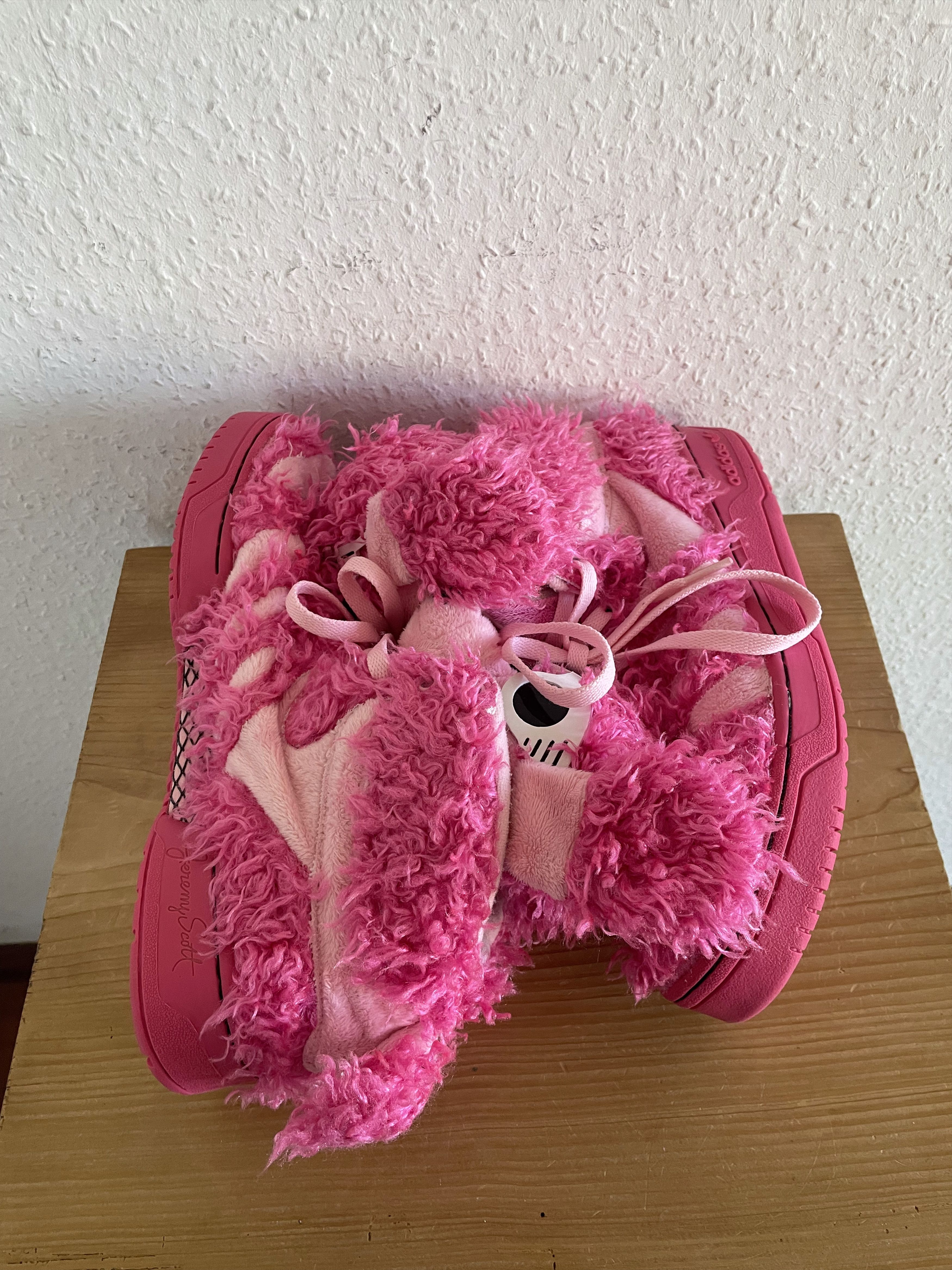 Adidas × Jeremy Scott JS Poodle Pink Fur Sneaker Size US 11 / EU 44 - 16 Thumbnail