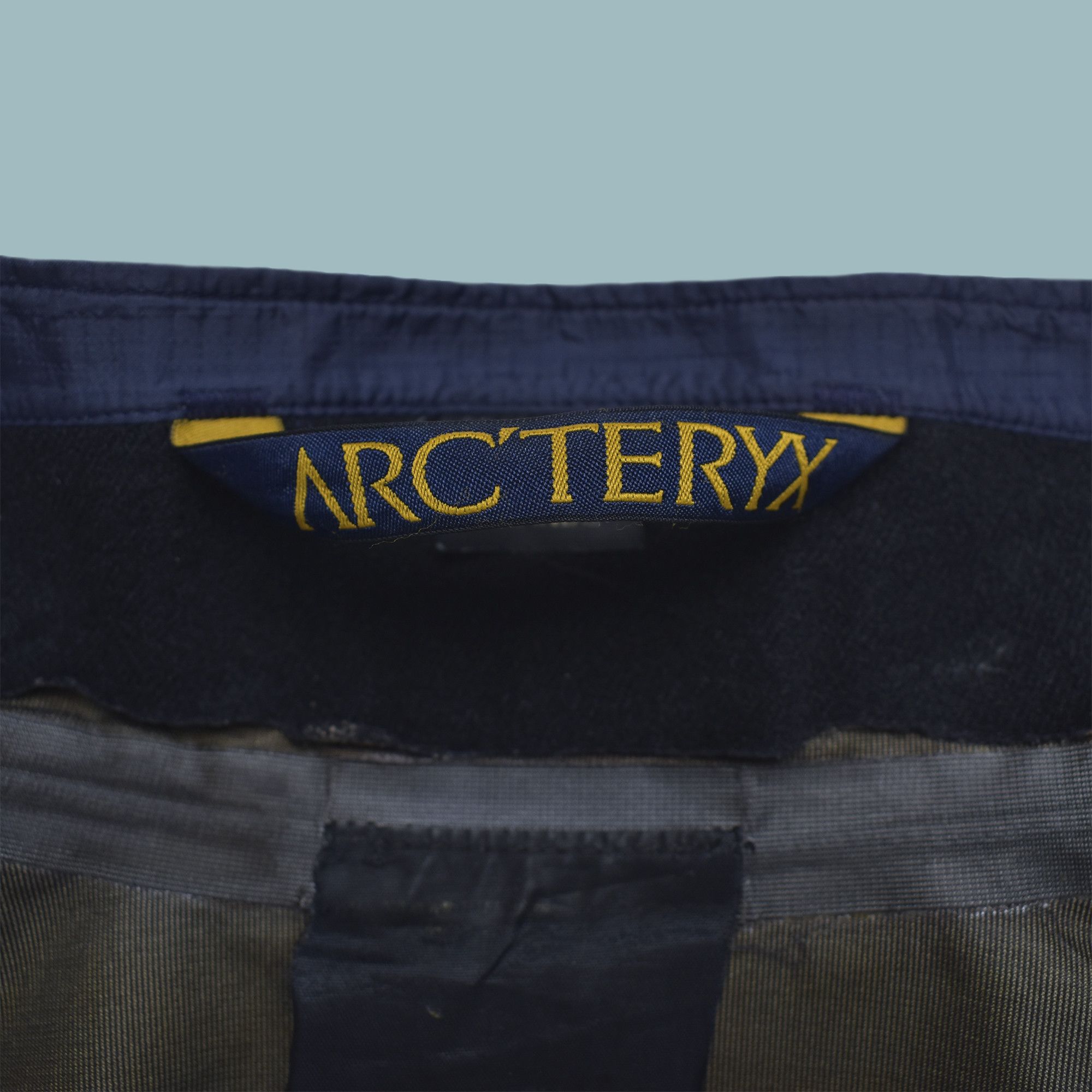 Arc'teryx *RARE* ARC'TERYX "GOLDEN ERA" 1999 BETA SHELL GORETEX NVY Size L / US 10 / IT 46 - 4 Thumbnail