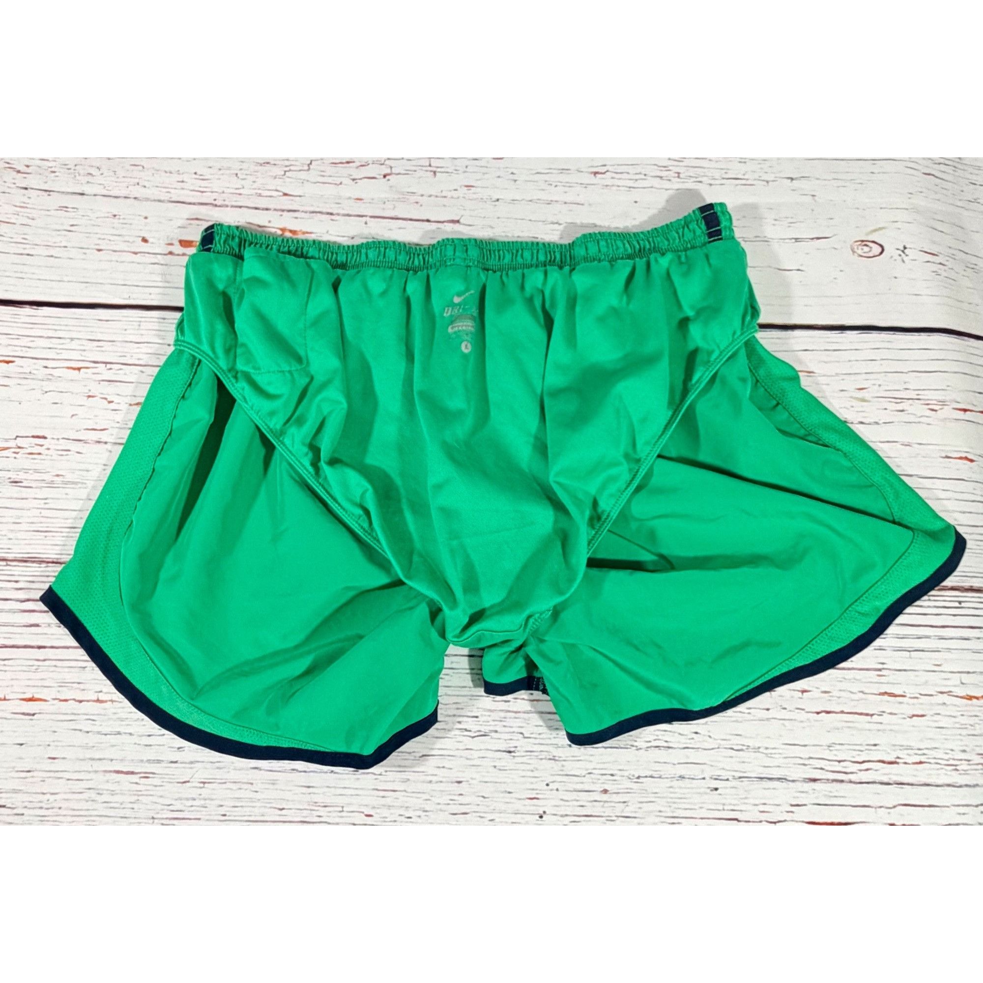 Nike Nike Dri-Fit Womens Green Running Shorts NavyBlue Trim Size Size 27" / US 4 / IT 40 - 8 Thumbnail