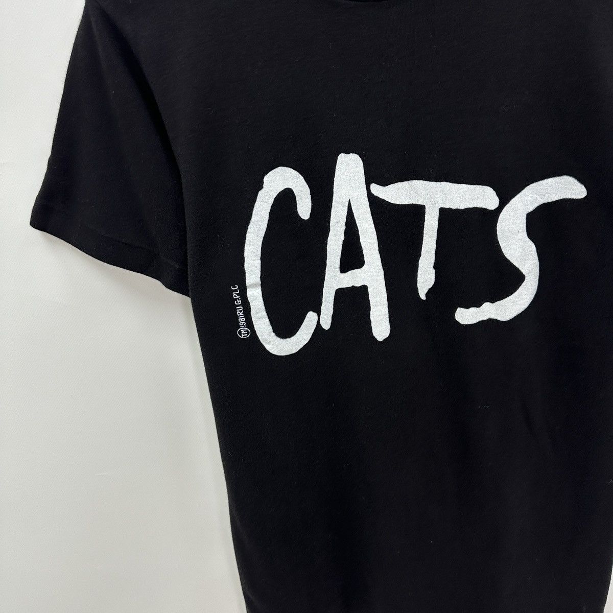 Vintage Vintage 80s Cats Music film tee Zurich 1981 rare Eyes y2k Size US S / EU 44-46 / 1 - 5 Thumbnail