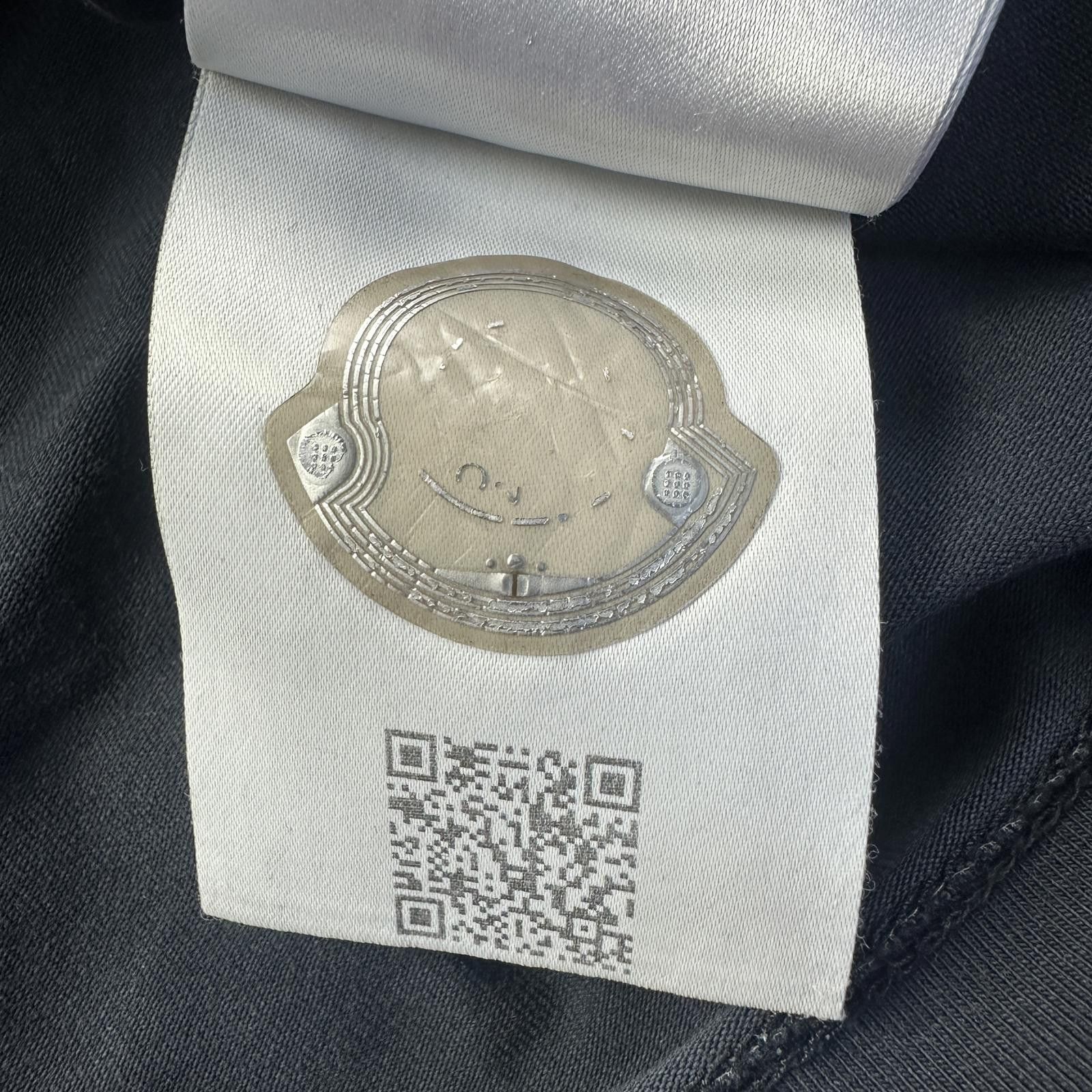 Moncler Moncler T-Shirt - Size L (Fits M) Size US M / EU 48-50 / 2 - 7 Thumbnail