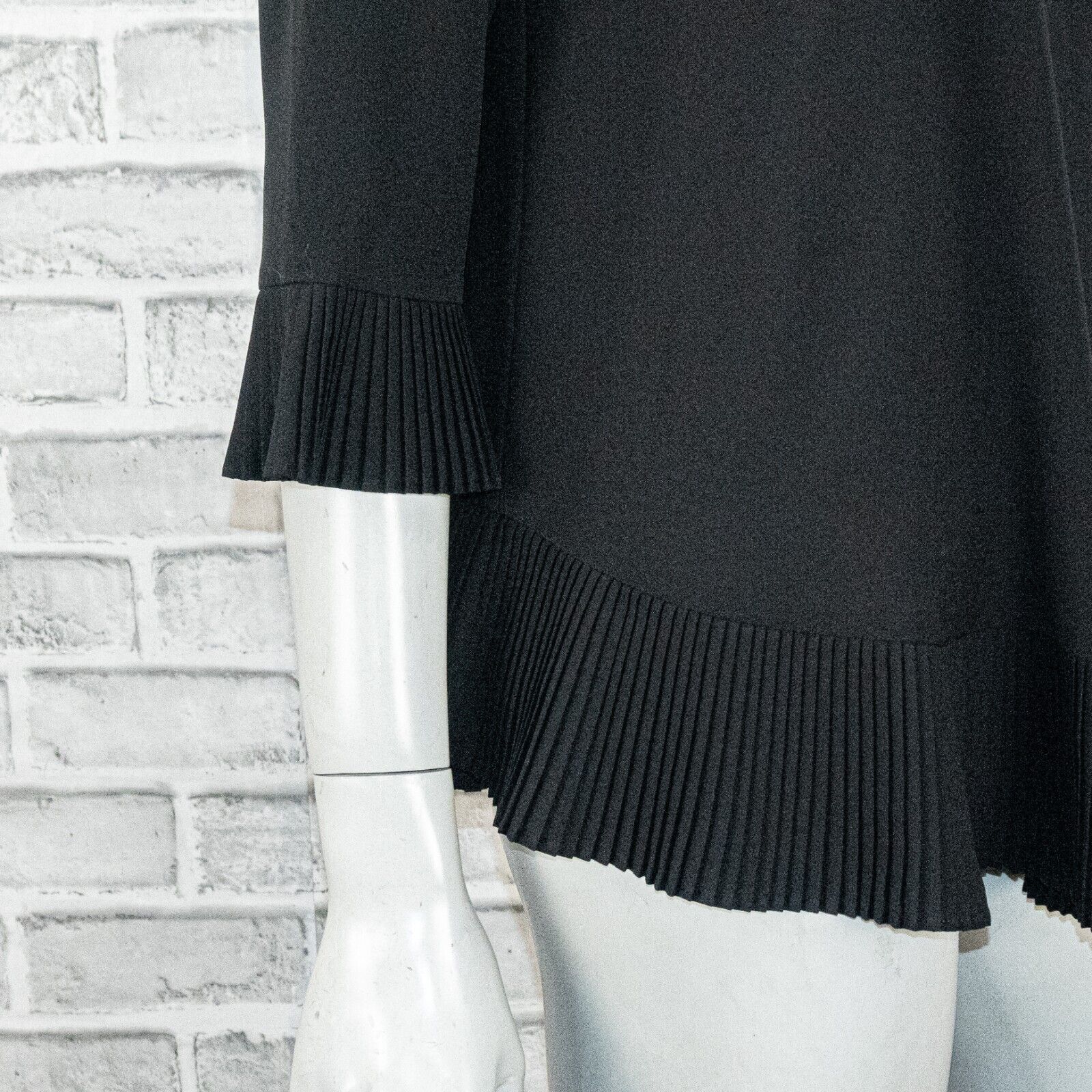 Zimmermann Zimmermann Women's Pleat Swing Top in Black zip Shoulder Size XS / US 0-2 / IT 36-38 - 6 Thumbnail