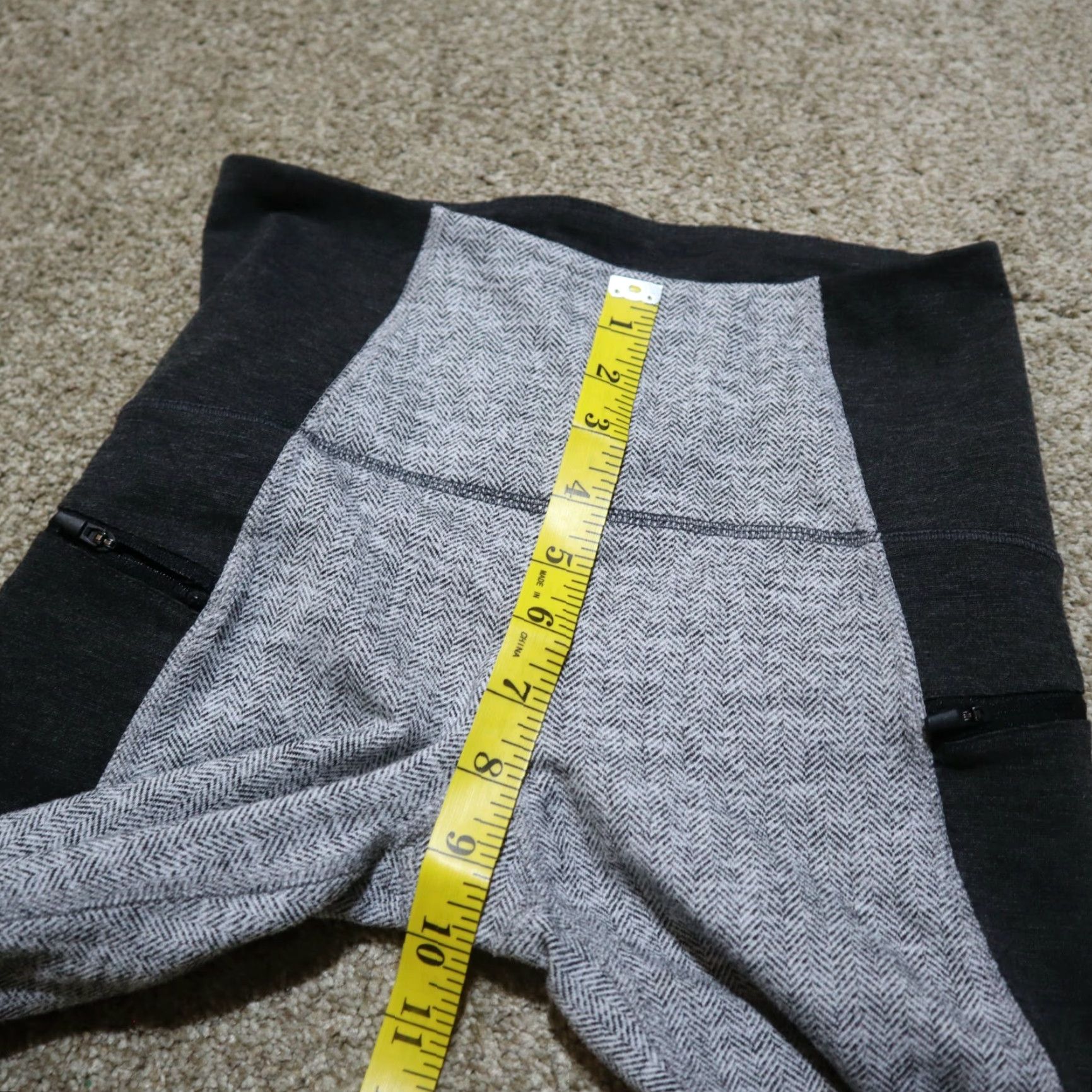 Champion Champion Compression Capri Legging Short Gym Active Gray Women's Size S Small shorts Size 28" / US 6 / IT 42 - 4 Thumbnail