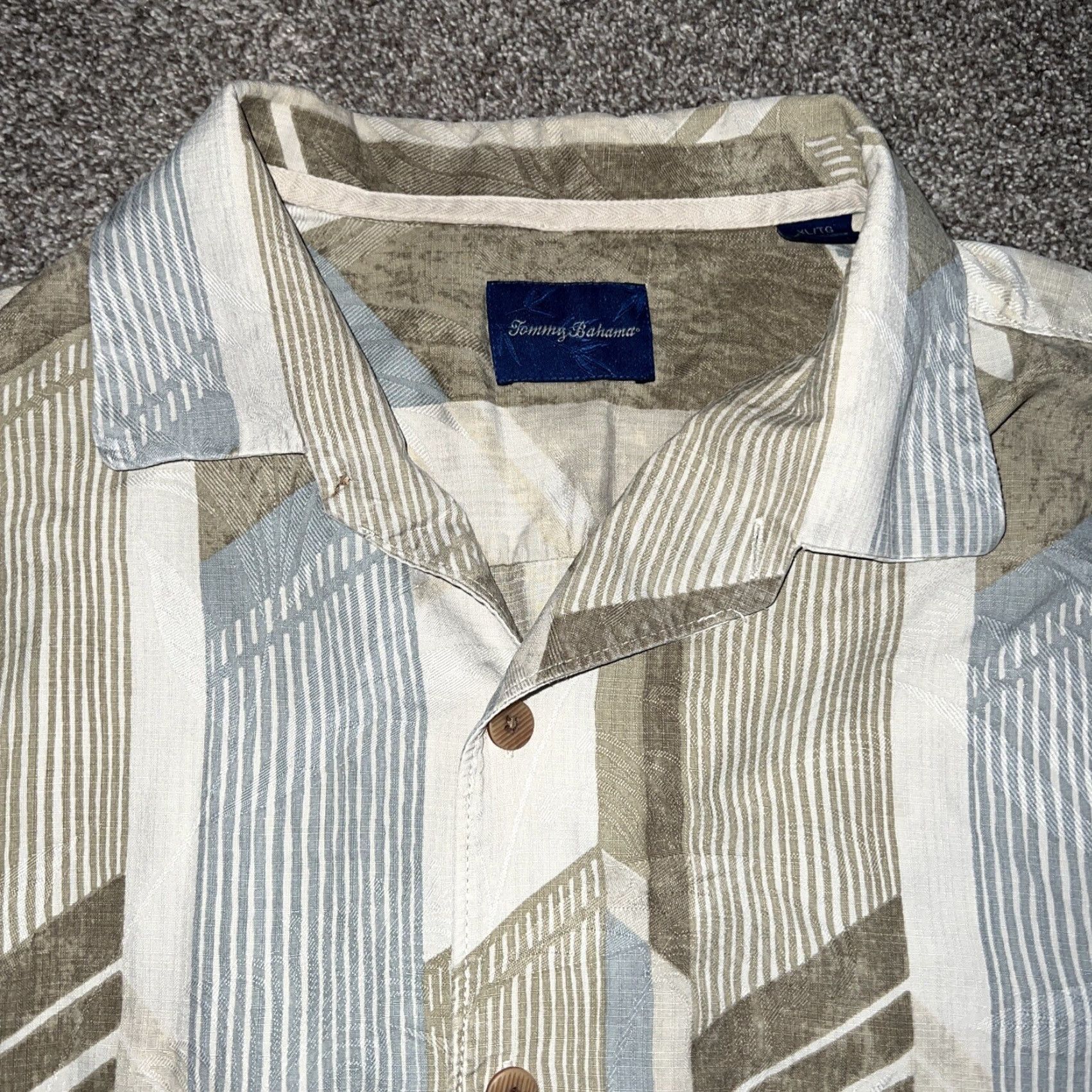 Tommy Bahama VINTAGE Tommy Bahama Beige Hawaiian Shirt Mens XL Short Sleeve Button-Up Size US XL / EU 56 / 4 - 2 Thumbnail