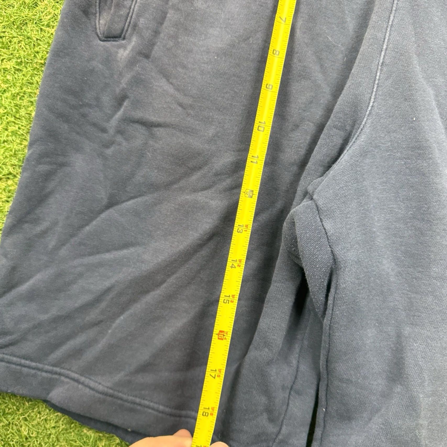 Nike Nike Sweat Shorts Mens Large Blue Cotton Cargo Pocket 8" Inseam Gym Work Out Size US 33 - 7 Thumbnail