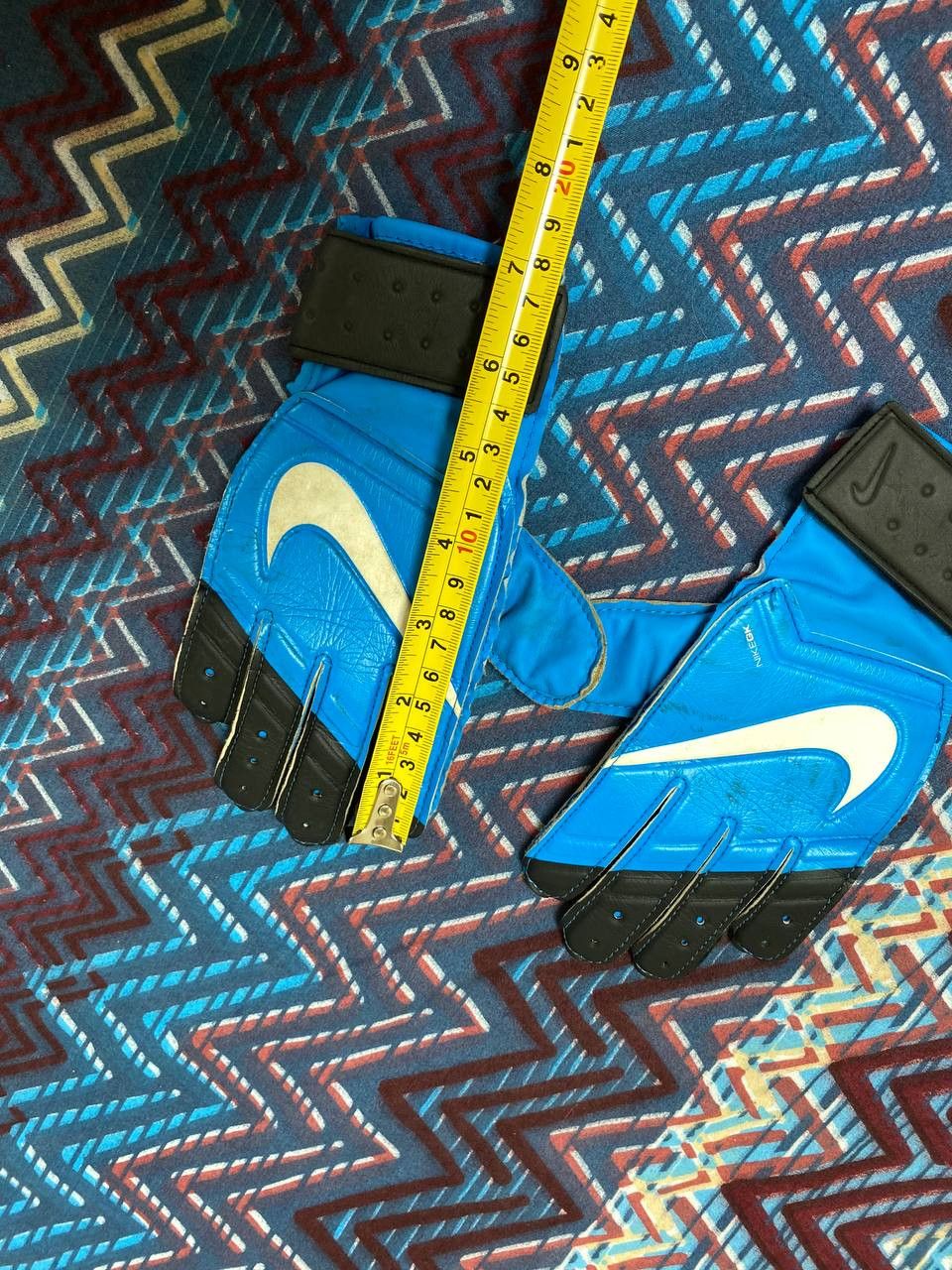 Nike Gloves Nike football Vintage Sportwear Y2K Size ONE SIZE - 13 Thumbnail