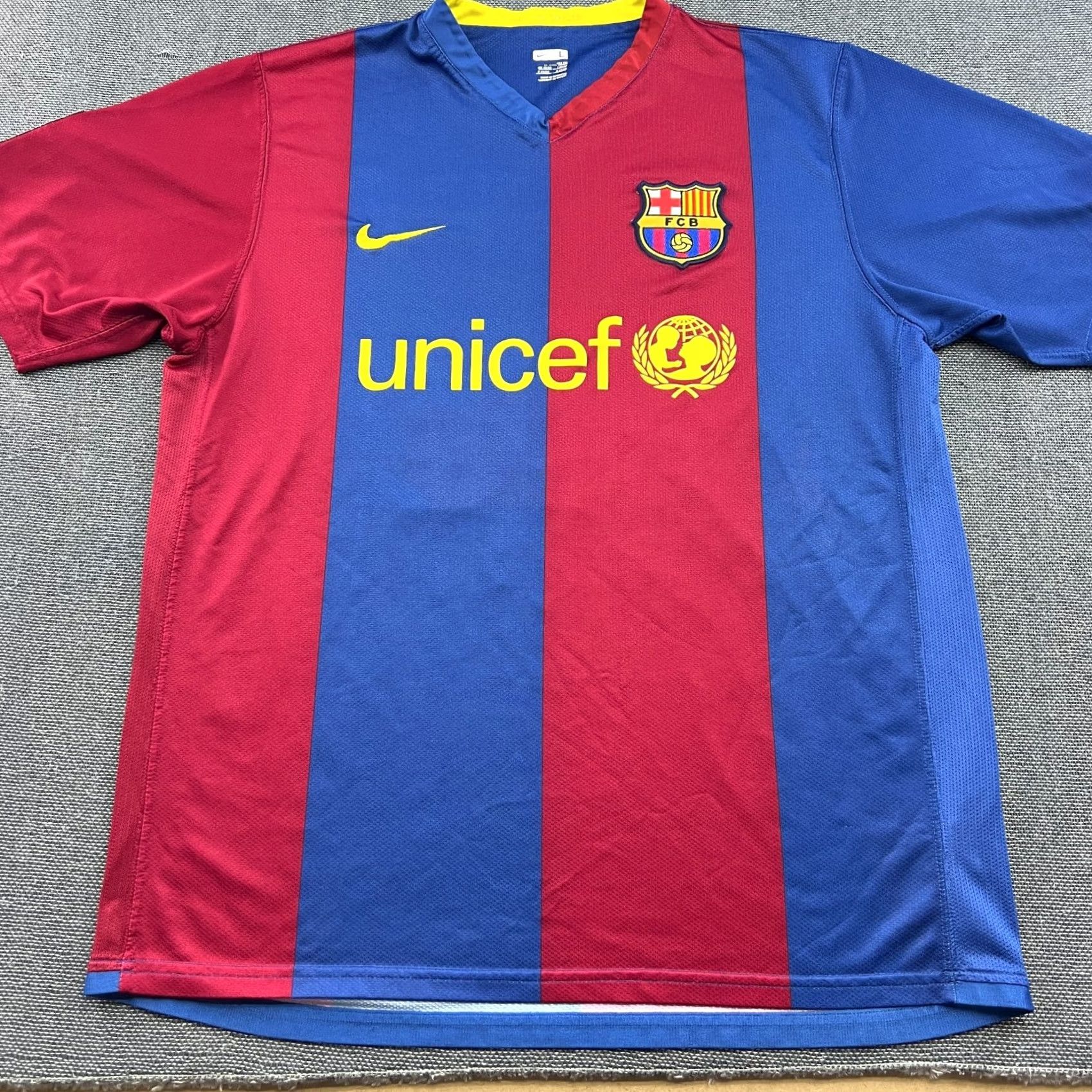 Nike Nike Barcelona 2006 2007 Ronaldinho Home Football Jersey Shirt Mens Large Multicolor Short Sleeve Jersey Nike Shirt Mens L Football Jersey Size US L / EU 52-54 / 3 - 3 Thumbnail