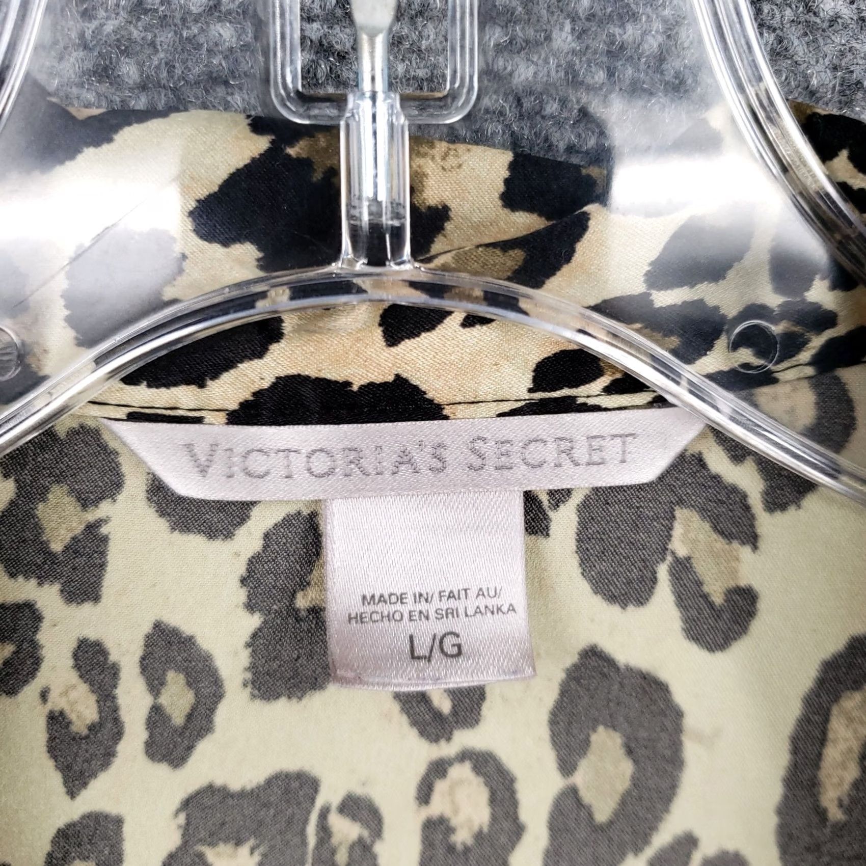 Victoria's Secret Victoria's Secret Pajama Top Womens L Beige Animal Print Lounge Sleepwear Size L / US 10 / IT 46 - 3 Thumbnail