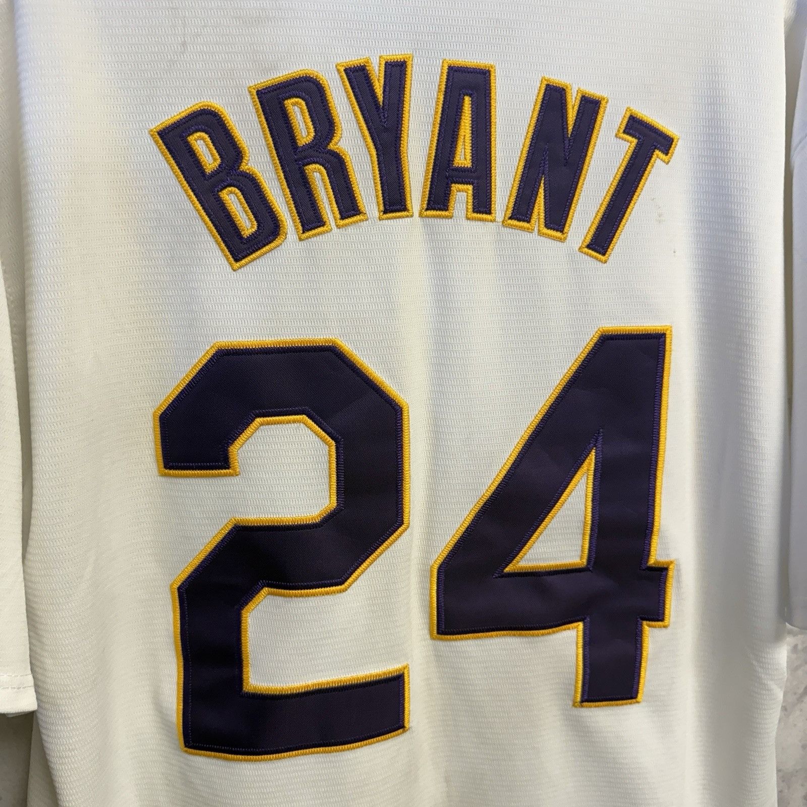 Other Mamba Kobe Bryant Baseball Jersey 8 24 White Large 23x29 Size US L / EU 52-54 / 3 - 8 Thumbnail