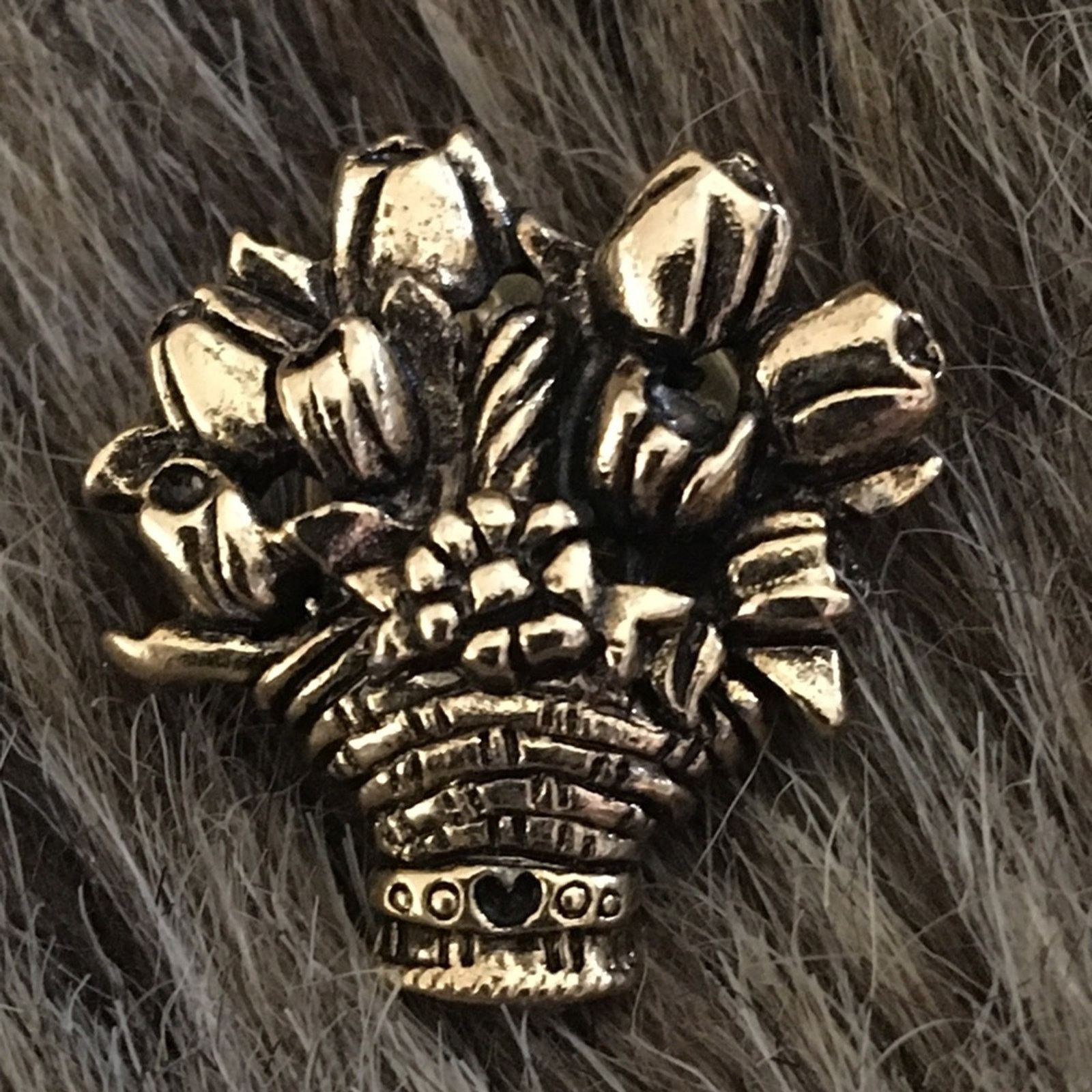 Vintage Vintage antique gold tone tulip basket tac pin Size ONE SIZE - 1 Thumbnail