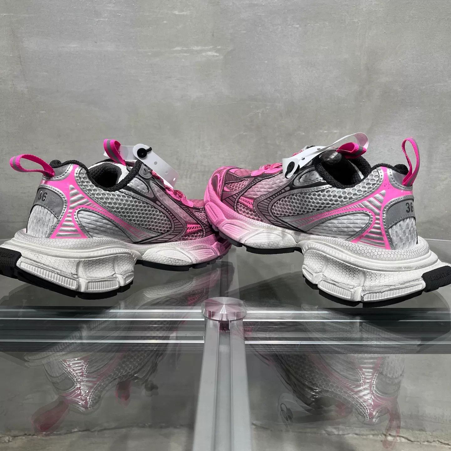 Balenciaga Balenciaga BLCG 3XL dad shoe white pink 36 new original box Size US 5.5 / IT 35.5 - 5 Thumbnail
