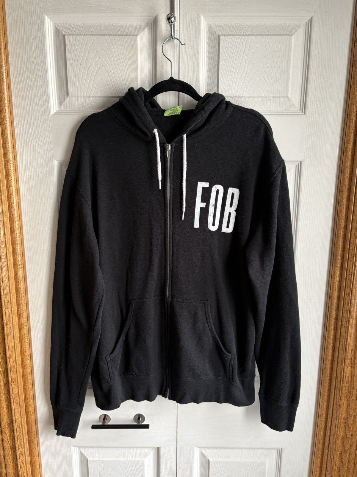 Band Tees × Vintage Fall Out Boy Rock Band Vintage Streetwear L Black Hoodie Size US L / EU 52-54 / 3 - 1 Thumbnail
