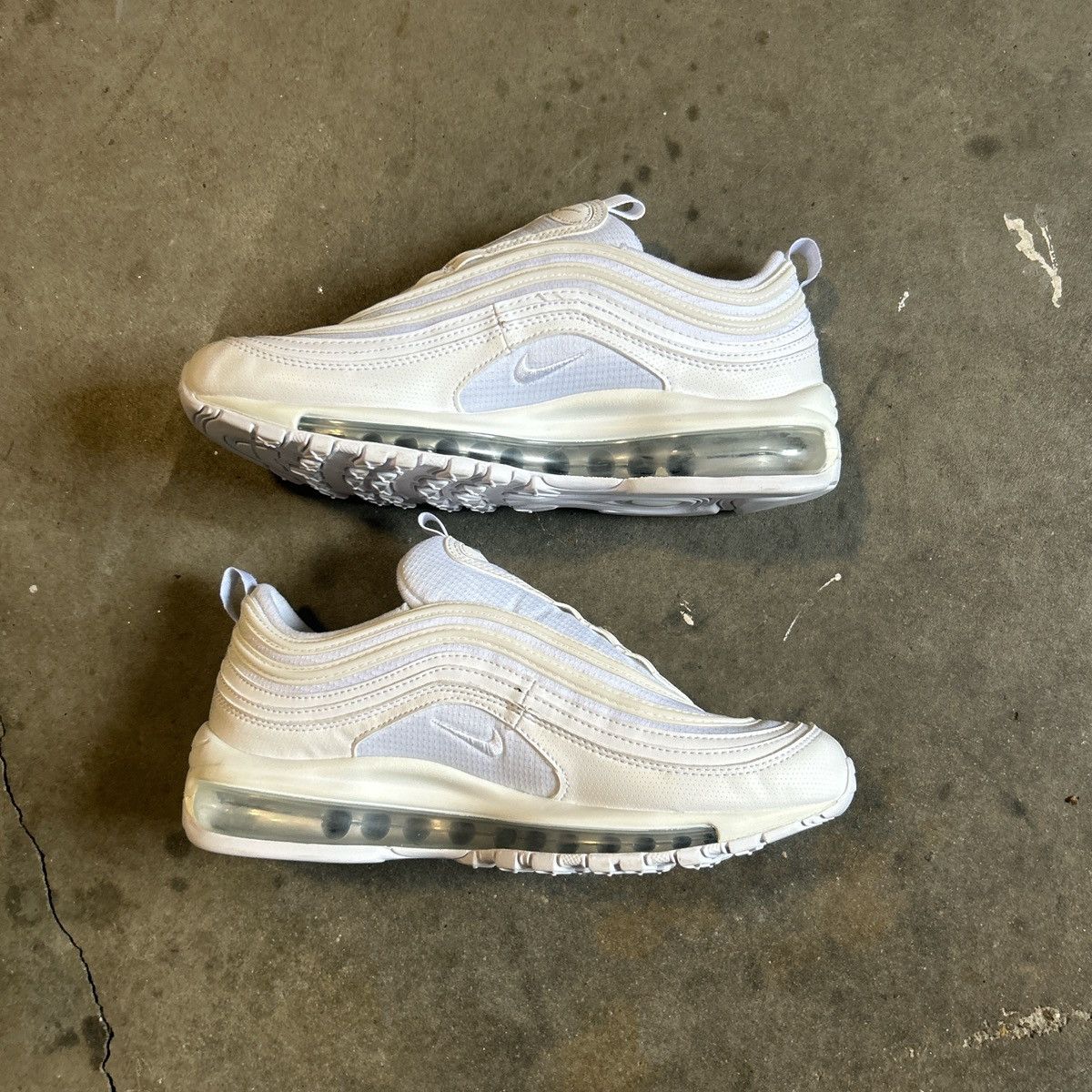 Nike Nike Air Max 97 Triple White Size US 7 / EU 40 - 2 Thumbnail