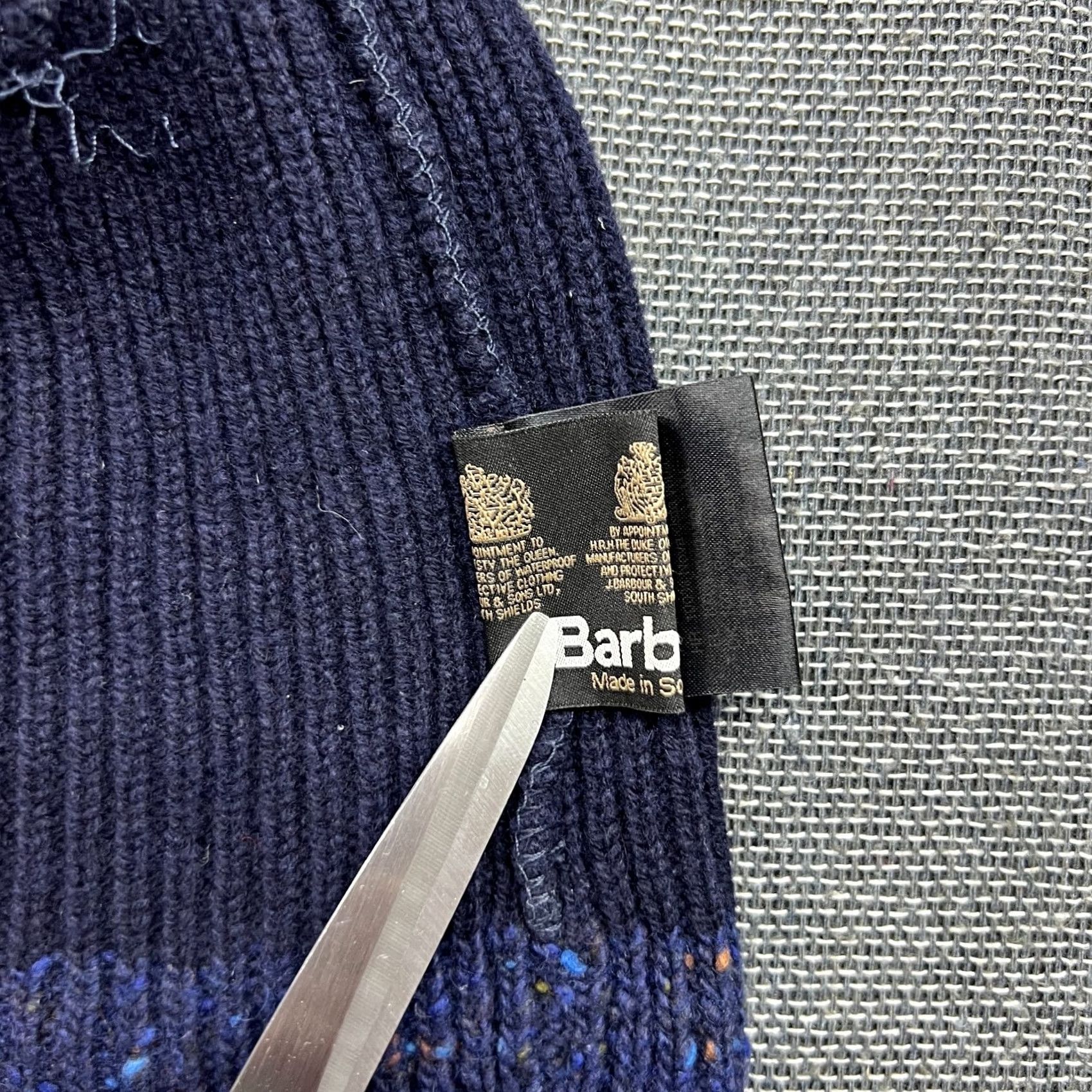Barbour Barbour Beanie Hat One Size OS 100% Pure New Wool Cuffed Ribbon Navy Blue Unisex Adults Knit Wool Thermal Lined Size ONE SIZE - 6 Thumbnail