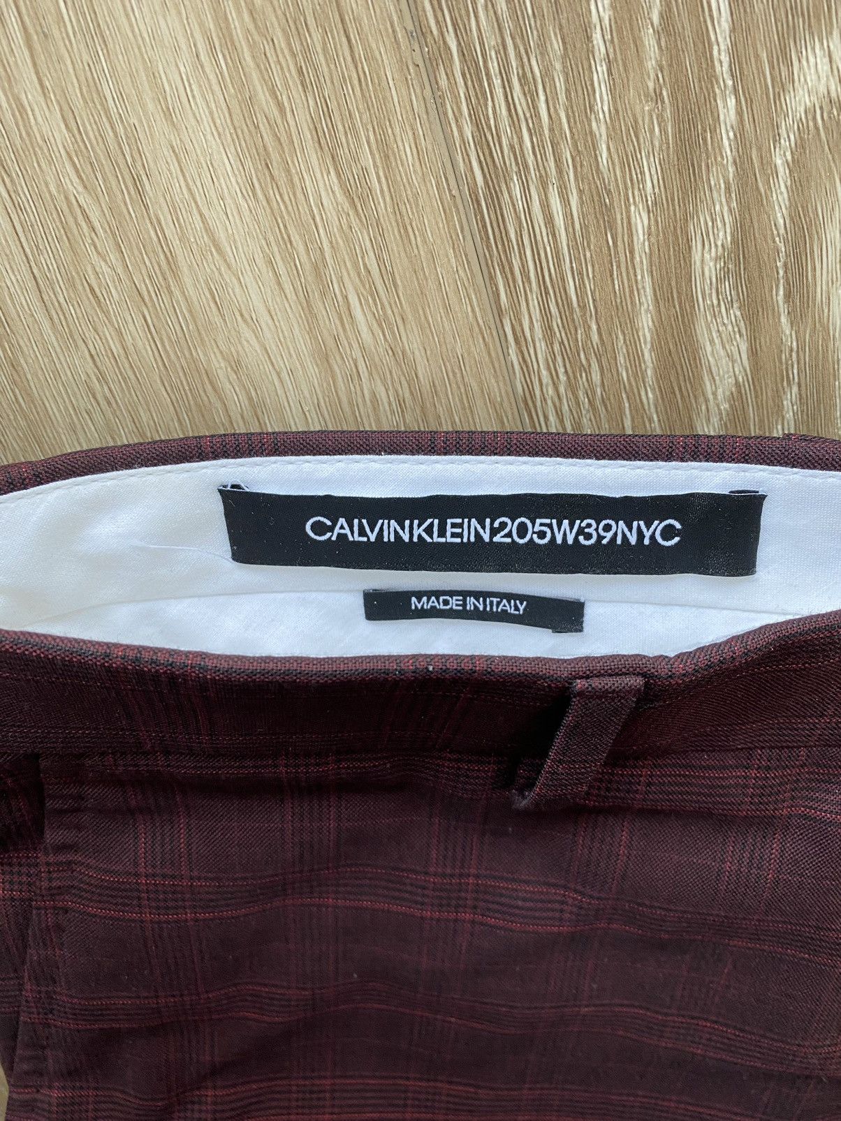 Calvin Klein 205W39NYC Dark red wool silk full suit Size 38R - 9 Thumbnail