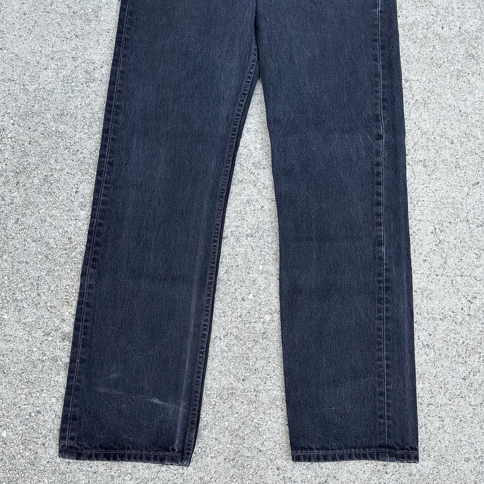 Levi's × Vintage Vintage Levi’s 501 Straight Faded Black Denim Jeans 33x34 Size US 33 - 3 Thumbnail
