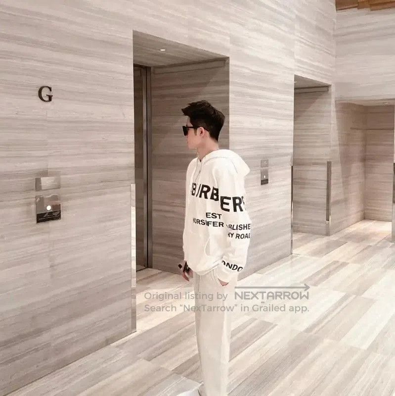 Burberry Women's White Cotton Long Sleeve Hoodie.
