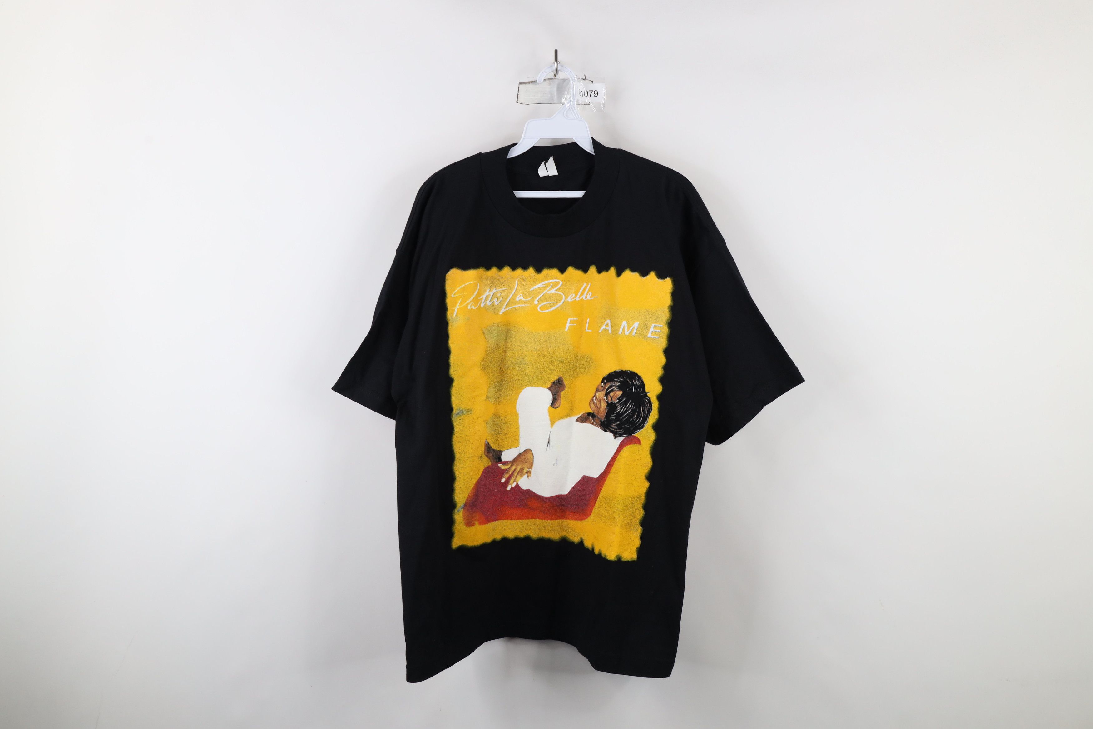 Vintage Vintage 90s Tour Patti La Belle Band T-Shirt Black Cotton Size US XL / EU 56 / 4 - 1 Thumbnail