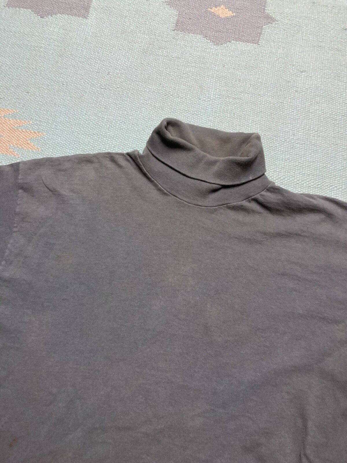 Fruit Of The Loom × Vintage VTG 80s t shirt faded black blank turtleneck cotton medium Size US M / EU 48-50 / 2 - 5 Thumbnail