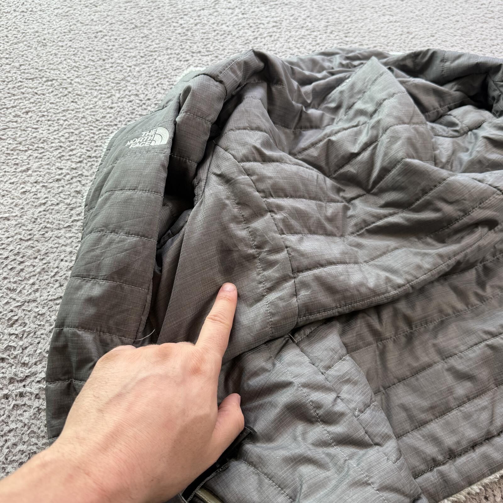 The North Face Girls The North Face Reversible Puffer Jacket Sherpa M 10/12 Size L / US 10 / IT 46 - 8 Thumbnail