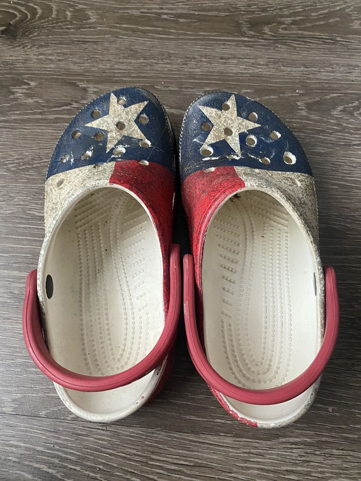 Vintage crocs (Size: m 4 w 6) Size US 6 / IT 36 - 4 Thumbnail