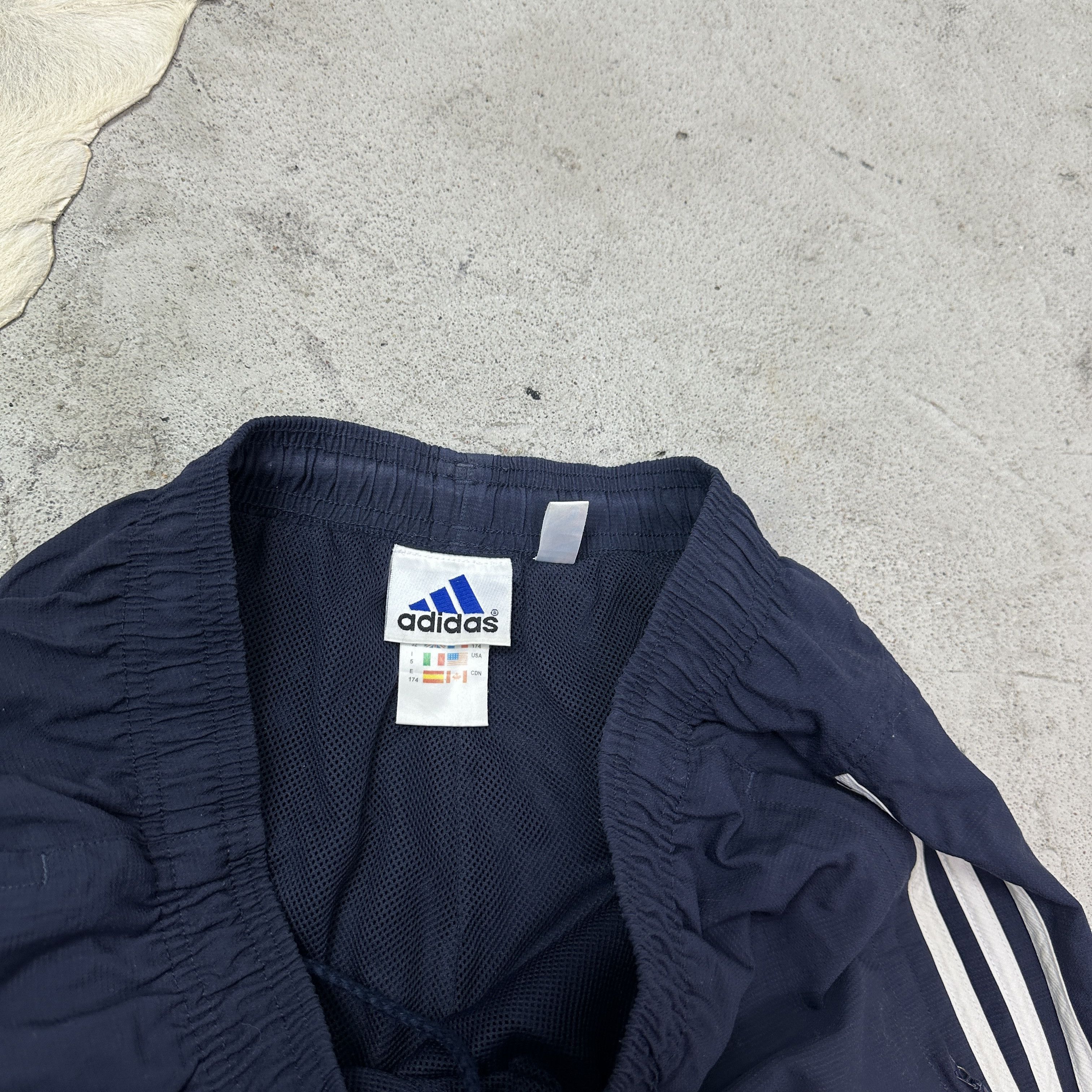 Adidas Vintage Sporty Streetwear Adidas Parachute Sweatpants 00s Size US 33 - 4 Thumbnail
