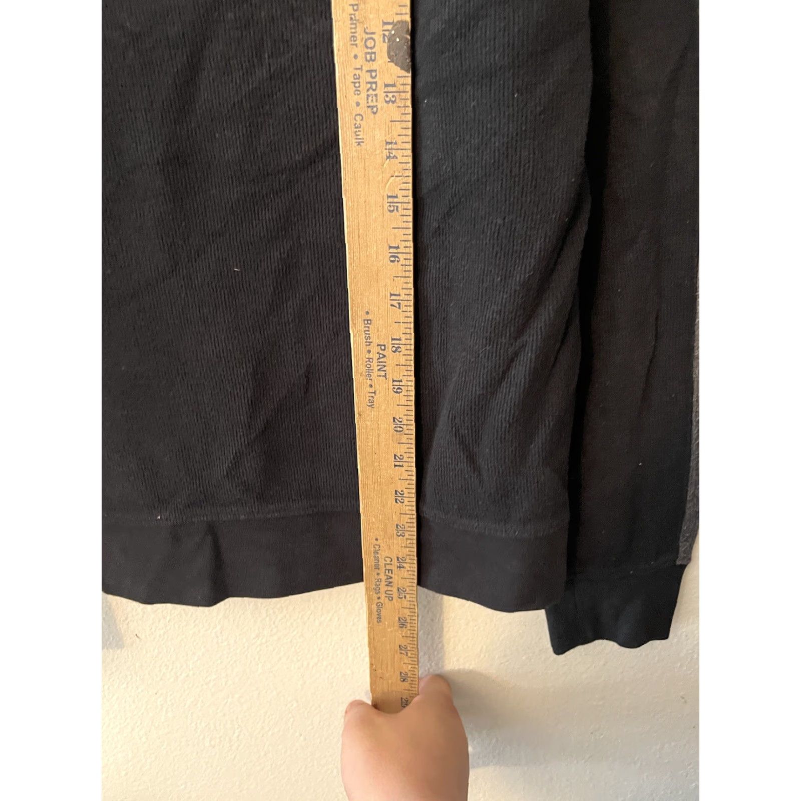 Vintage Tahari Mens Pullover Long Sleeve Sweatshirt Size M Black Crew Neck Knit Regular Logo Shirt Size US M / EU 48-50 / 2 - 4 Thumbnail