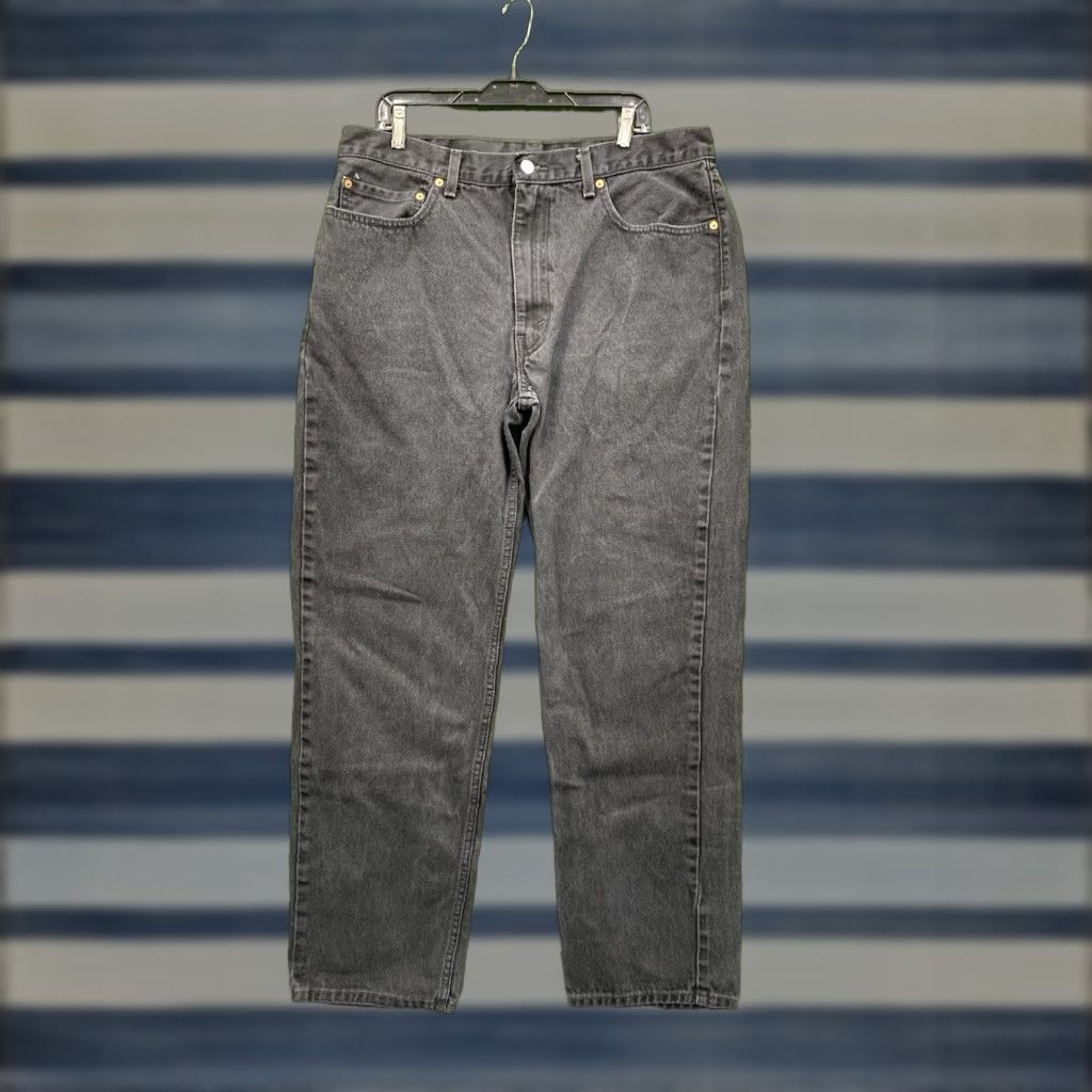 Levi's VINTAGE Levi's 550 Jeans Mens 38x34 Black Relaxed Tapered 90s Grunge USA Work Denim Size 38 Mens Size US 38 / EU 54 - 1 Thumbnail