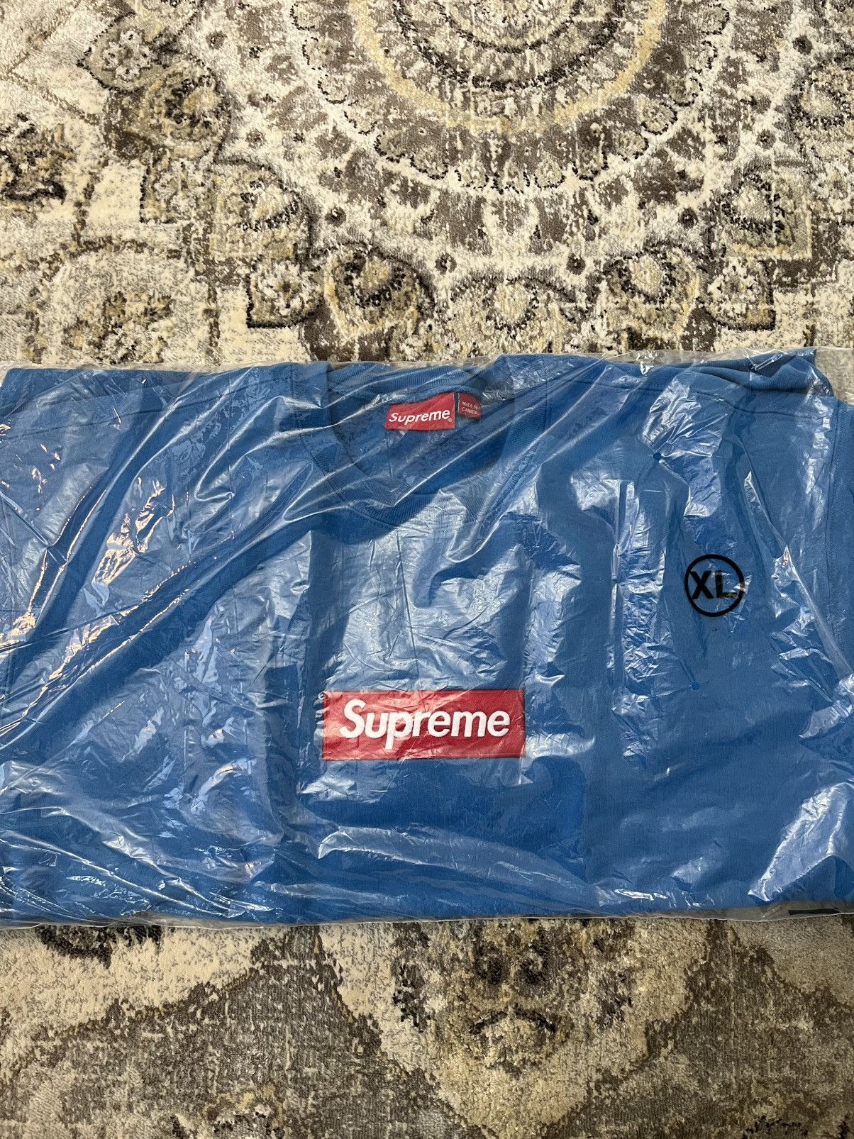 Supreme Supreme FW22 Boxlogo Crewneck Sweatshirt Size US XL / EU 56 / 4 - 2 Thumbnail