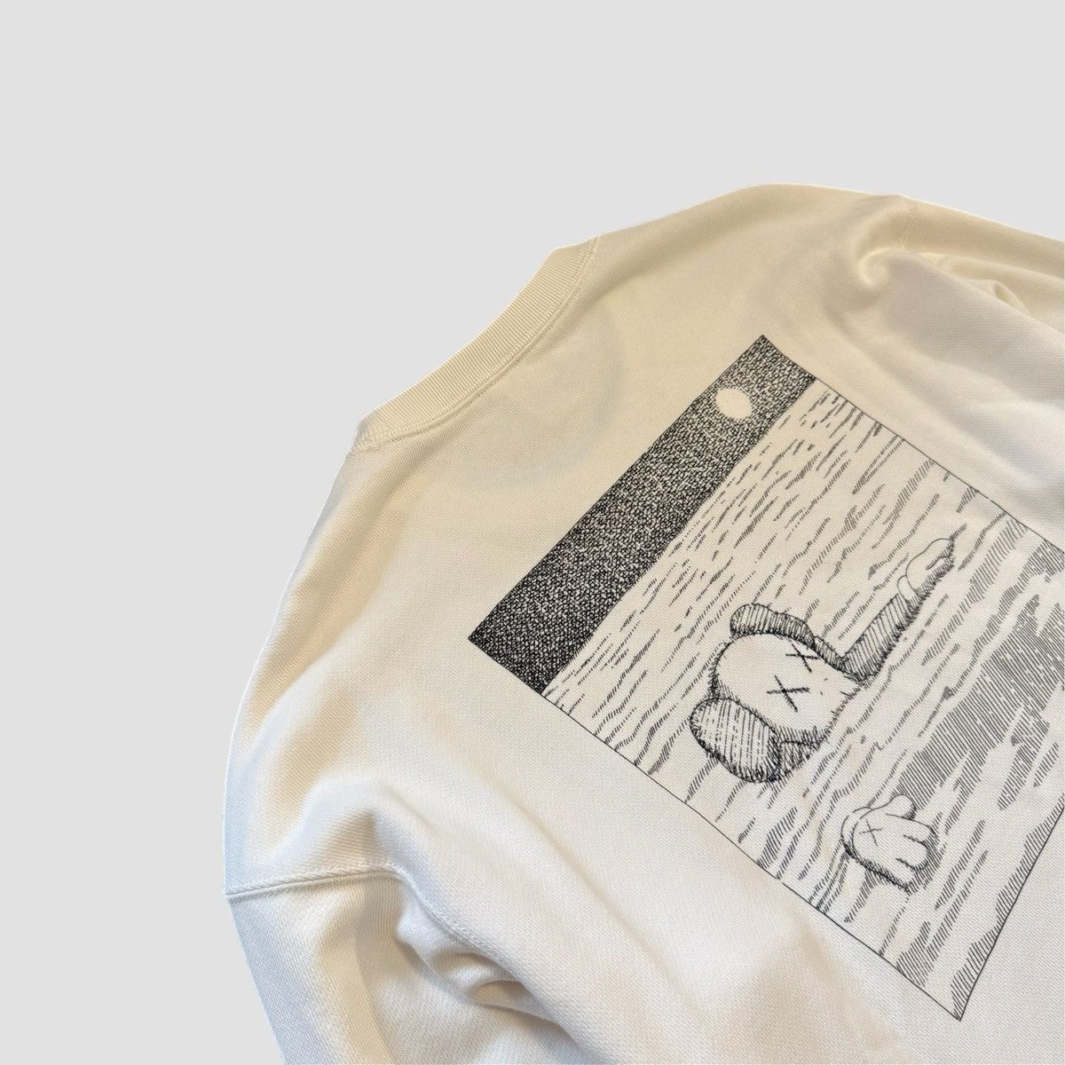 Kaws Uniqlo X Kaws Sweatshirt Size US M / EU 48-50 / 2 - 7 Thumbnail