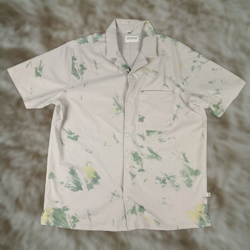 Lululemon Lululemon Shirt Mens Large Beige Airing Easy Camp Collar Snap Button Up Shirt (L) Beige Size US L / EU 52-54 / 3 - 1 Thumbnail