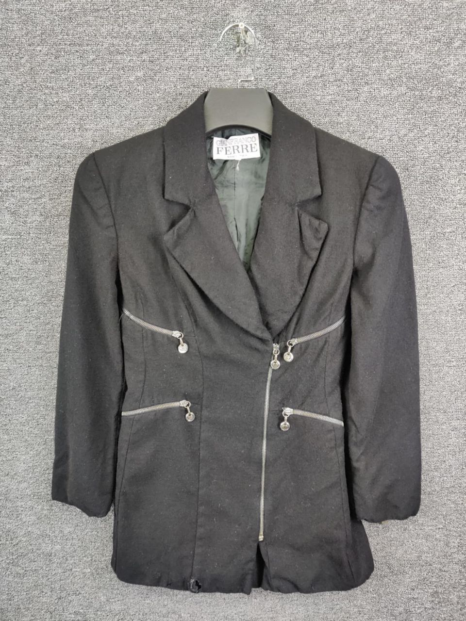 Gianfranco Ferre 90s Gianfranco Ferre Decorative Wool Blazer Style Jacket Size US S / EU 44-46 / 1 - 1 Thumbnail