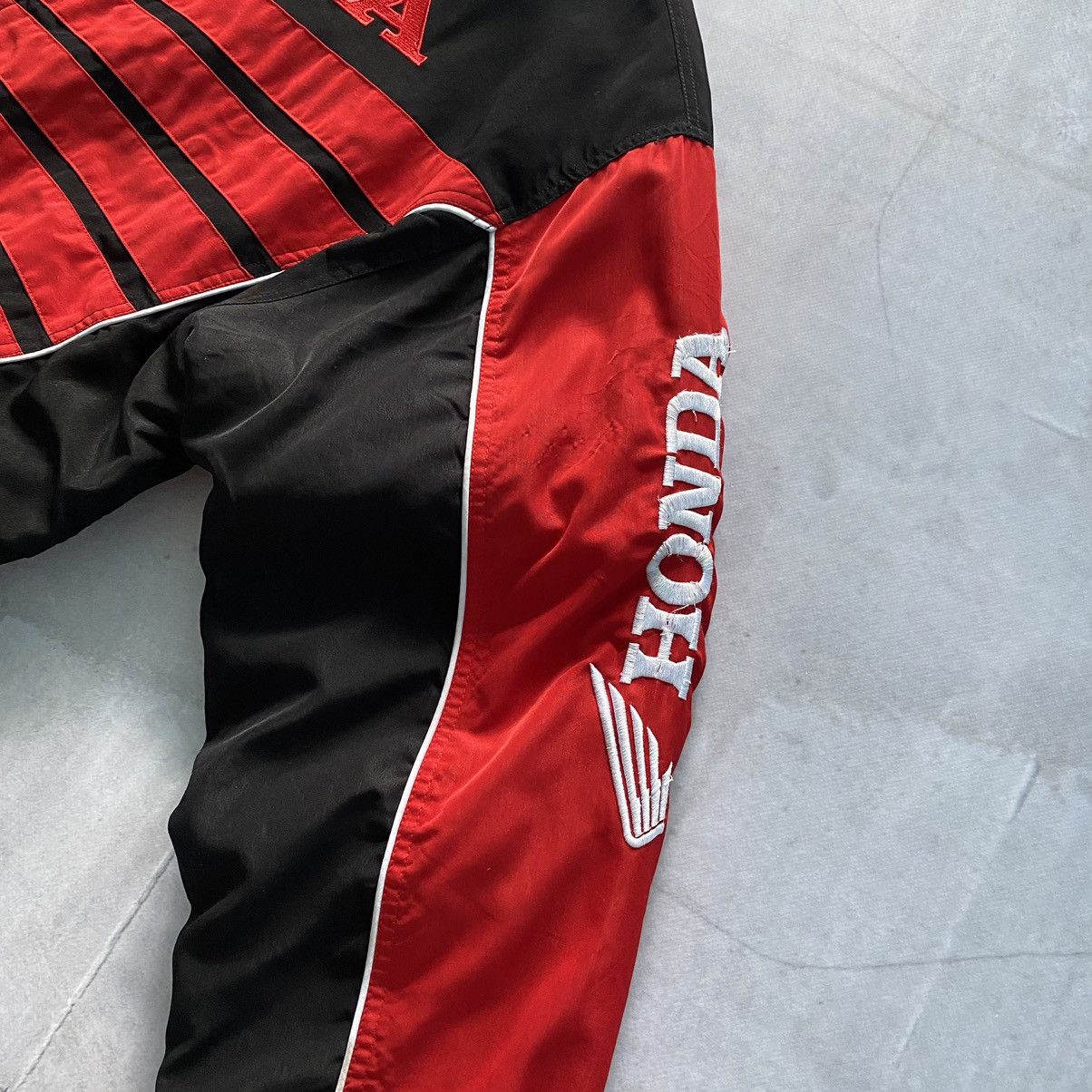 Honda Vintage 90s Honda HRC Racing Ferrari Red Bull Style Jacket Size US XL / EU 56 / 4 - 7 Thumbnail